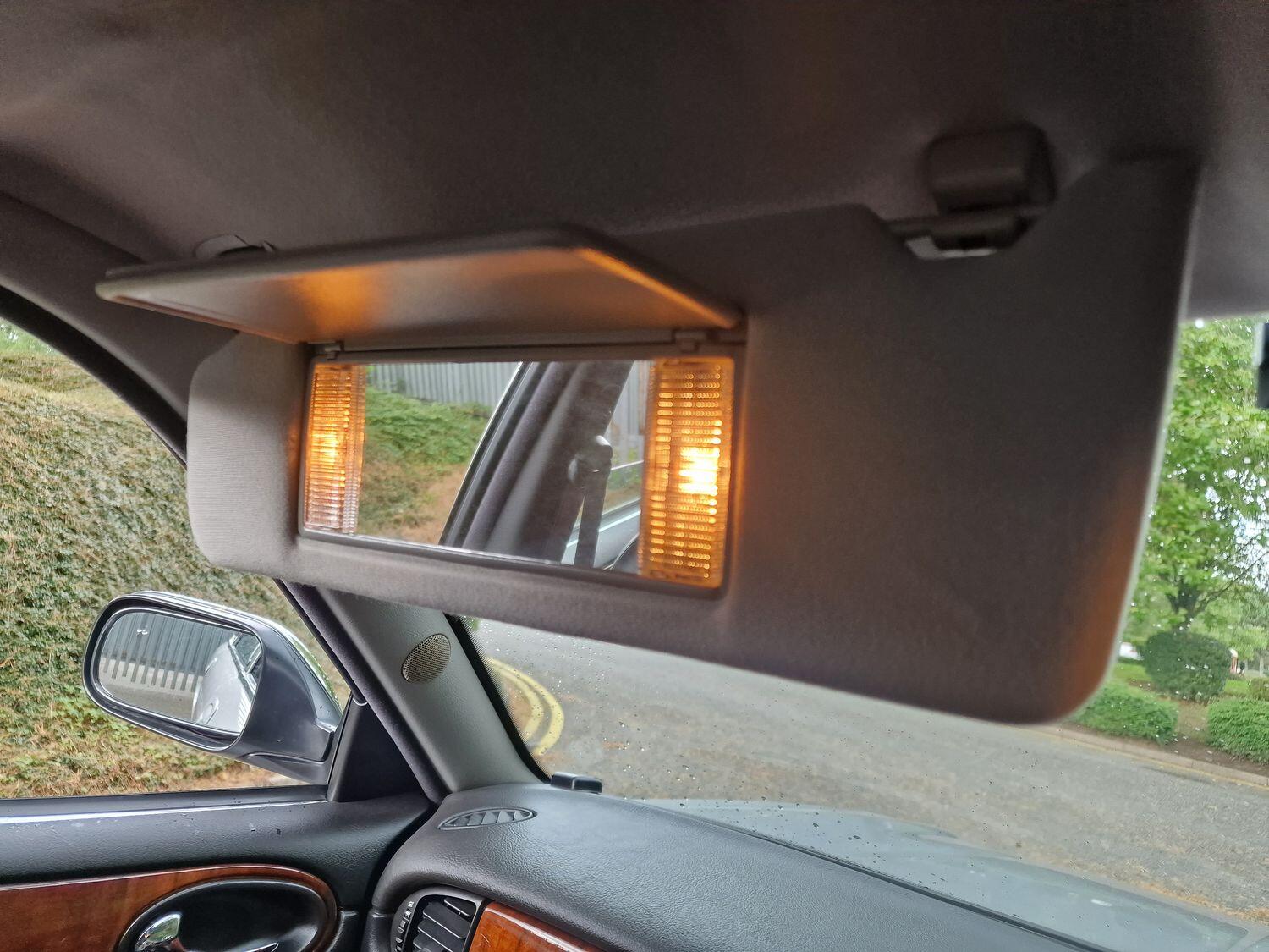 Used Jaguar XJ 2002 for sale - 77189310: Photo 65