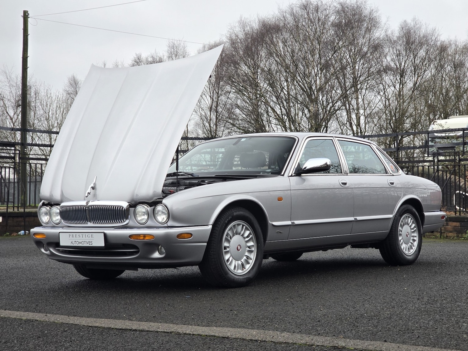 Used Jaguar XJ 2023 for sale - 77622529: Photo 11