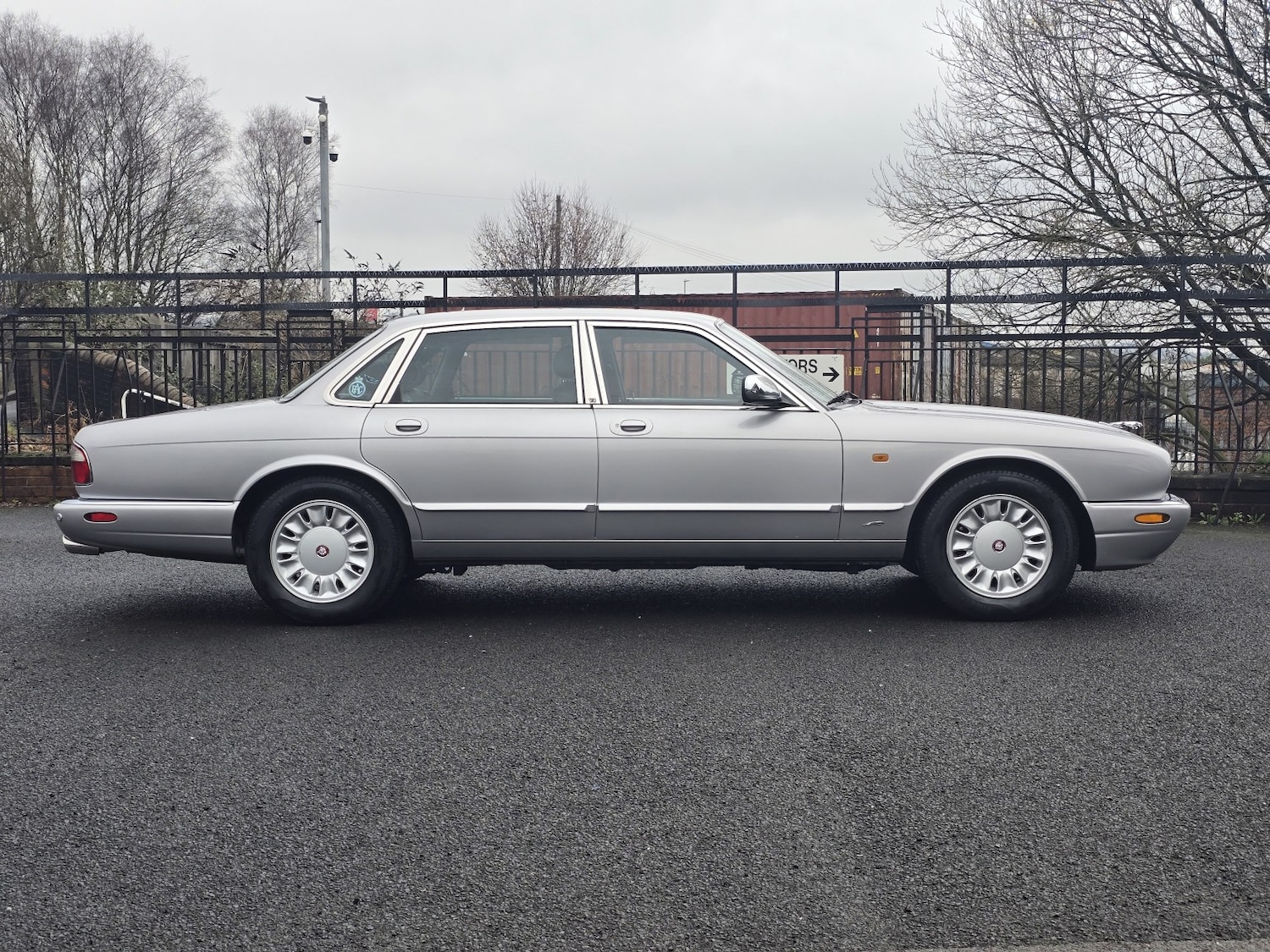 Used Jaguar XJ 2023 for sale - 77622529: Photo 14