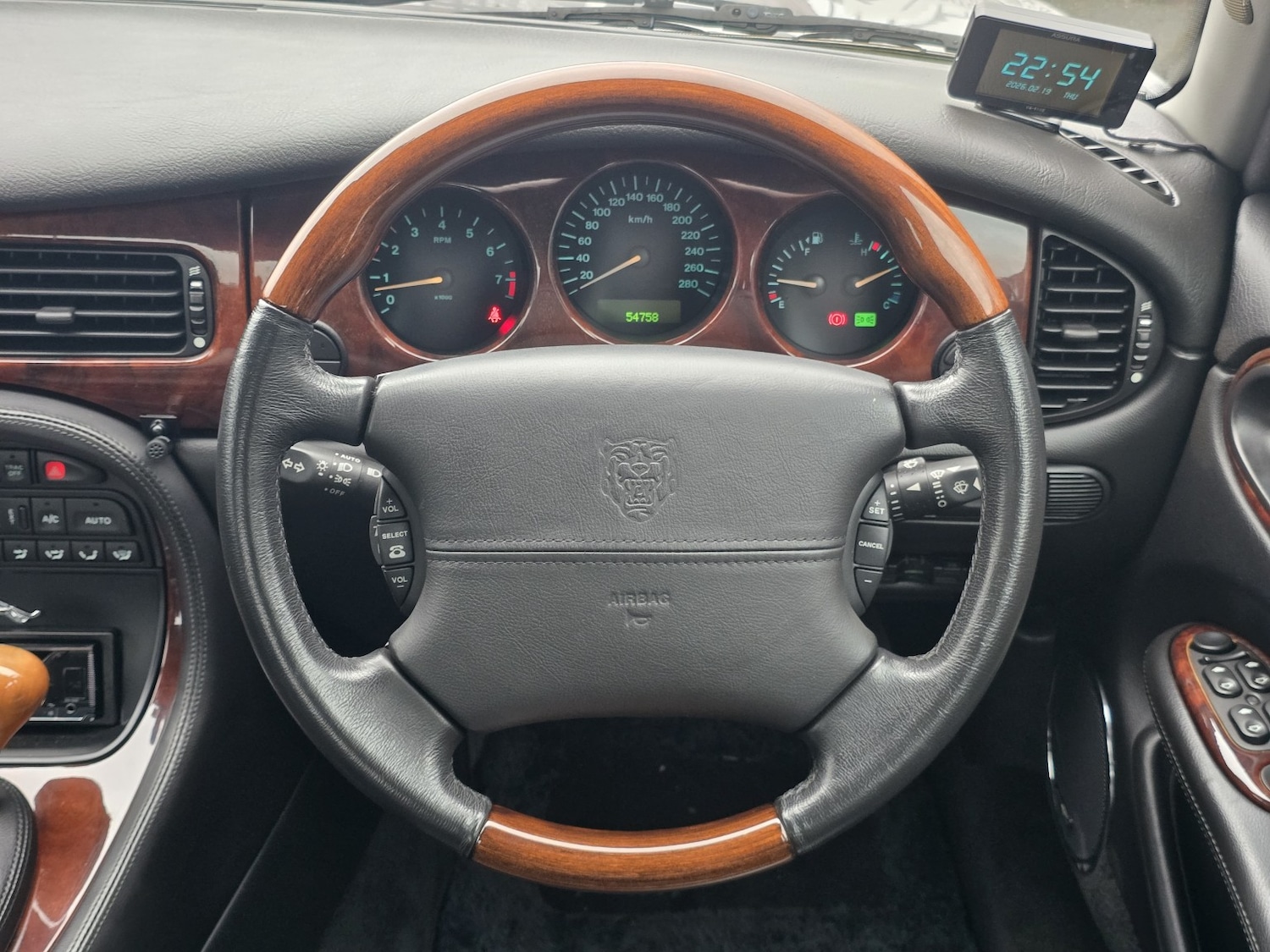 Used Jaguar XJ 2023 for sale - 77622529: Photo 39