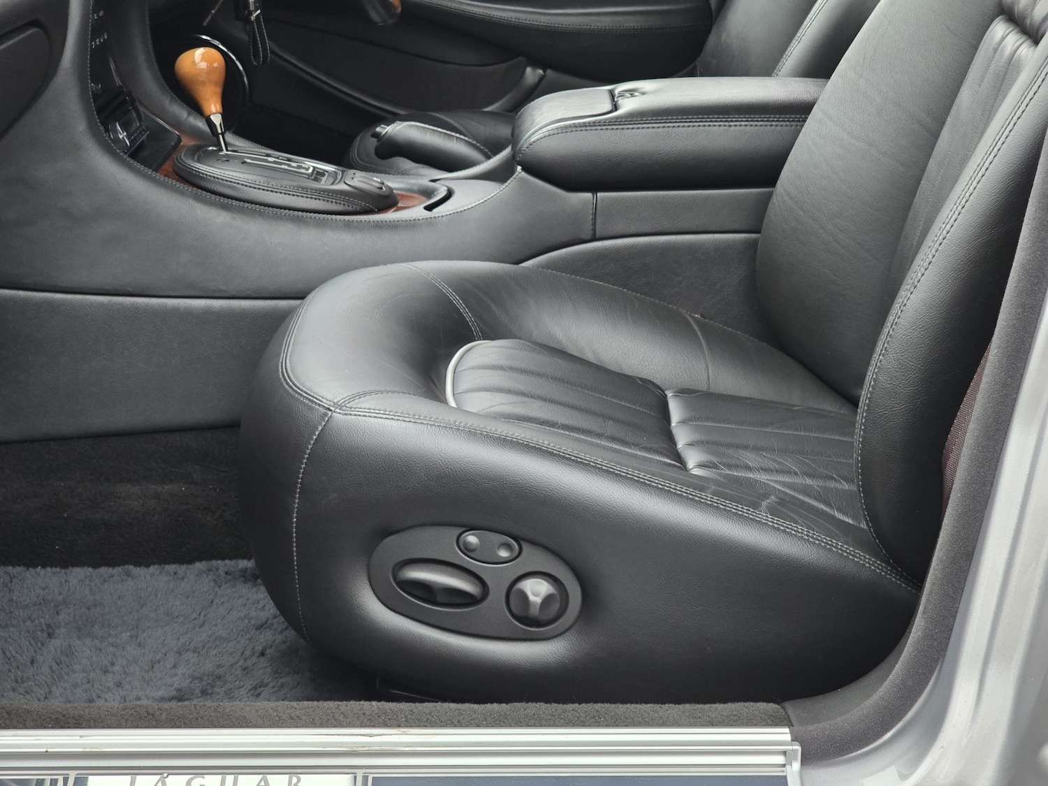 Used Jaguar XJ 2023 for sale - 77622529: Photo 46