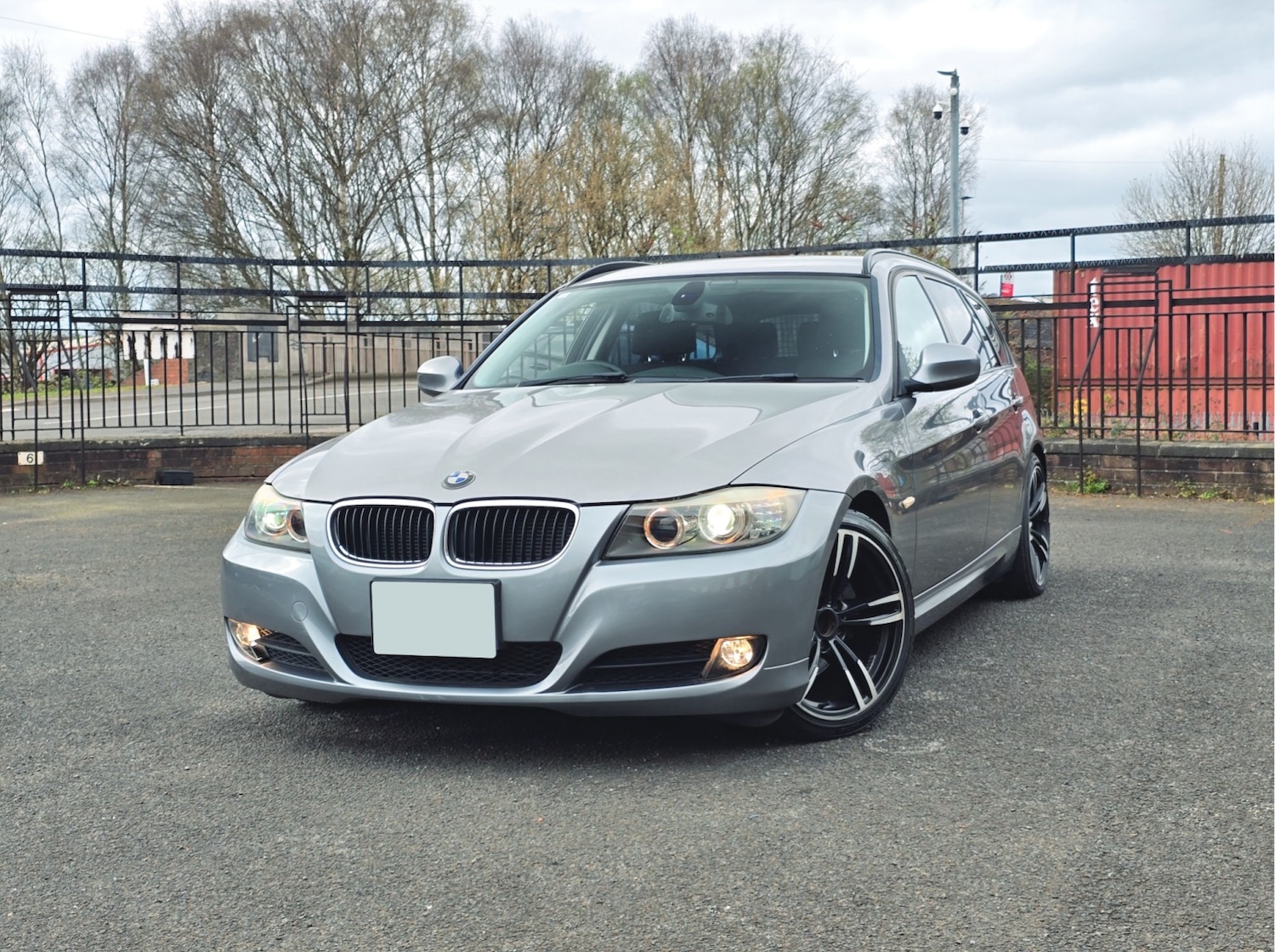 Used BMW 3 Series 2011 for sale - 78125237: Photo 1