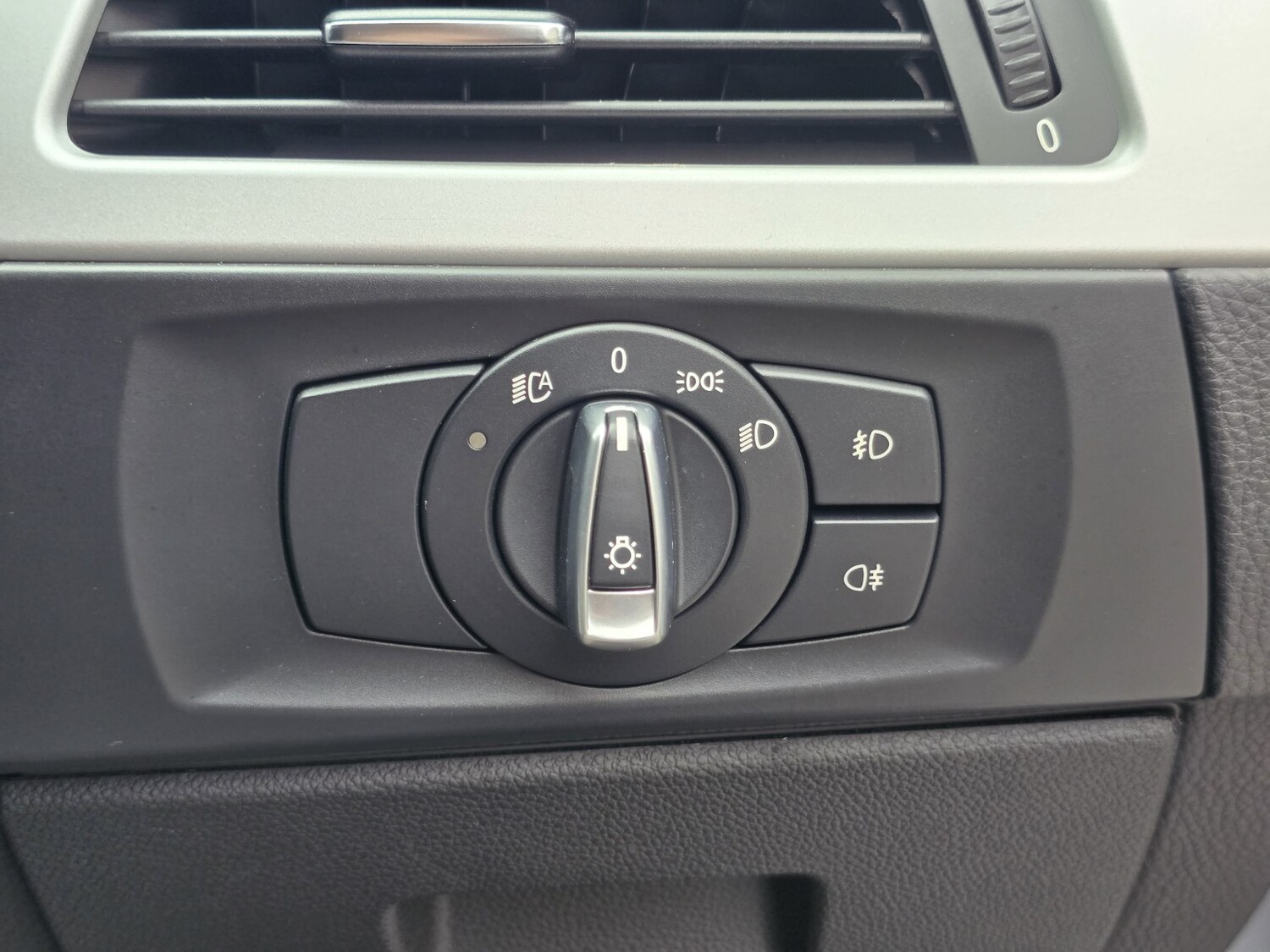 Used BMW 3 Series 2011 for sale - 78125237: Photo 44