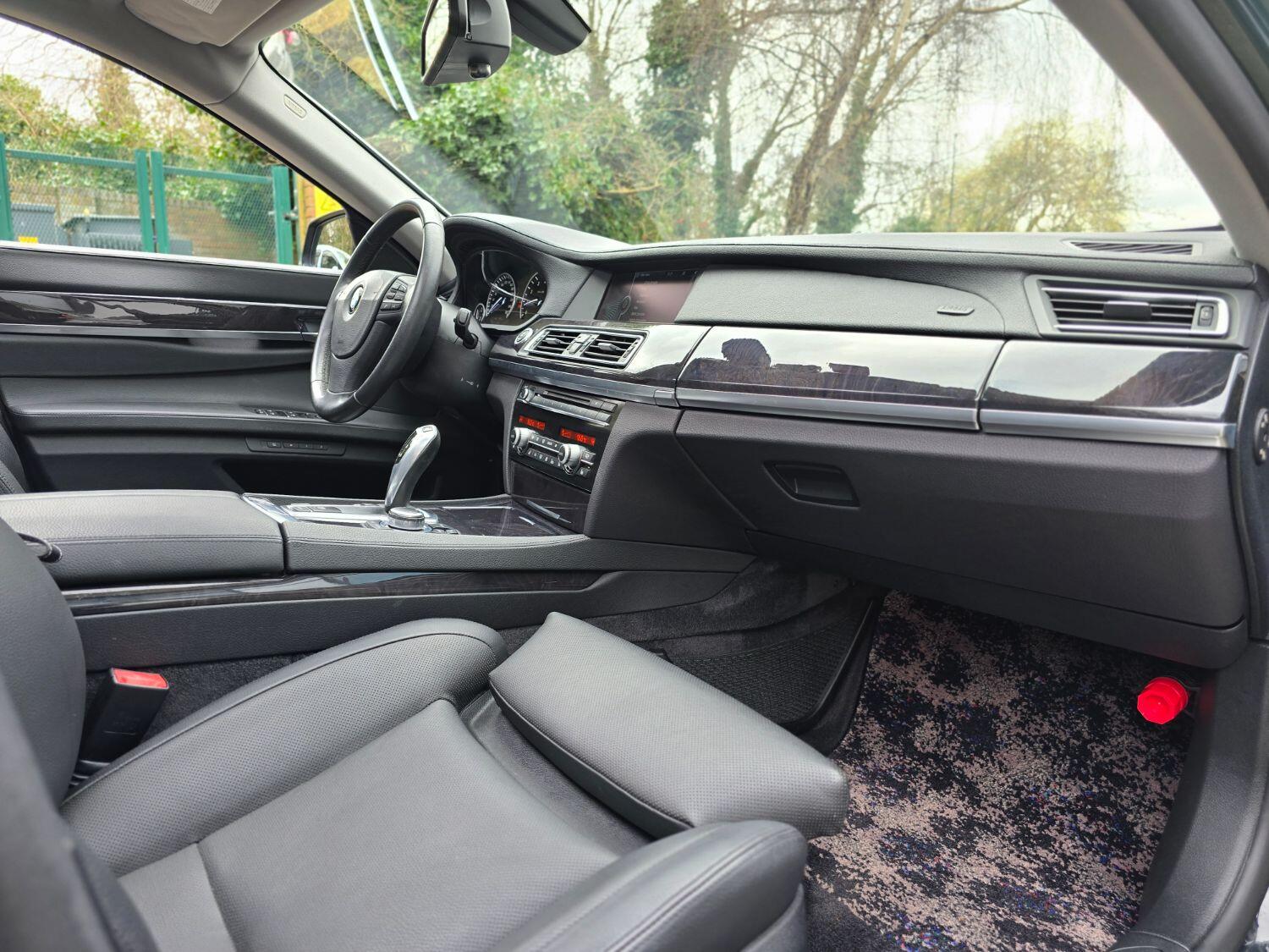 Used BMW 7 Series 2009 for sale - 77189392: Photo 27