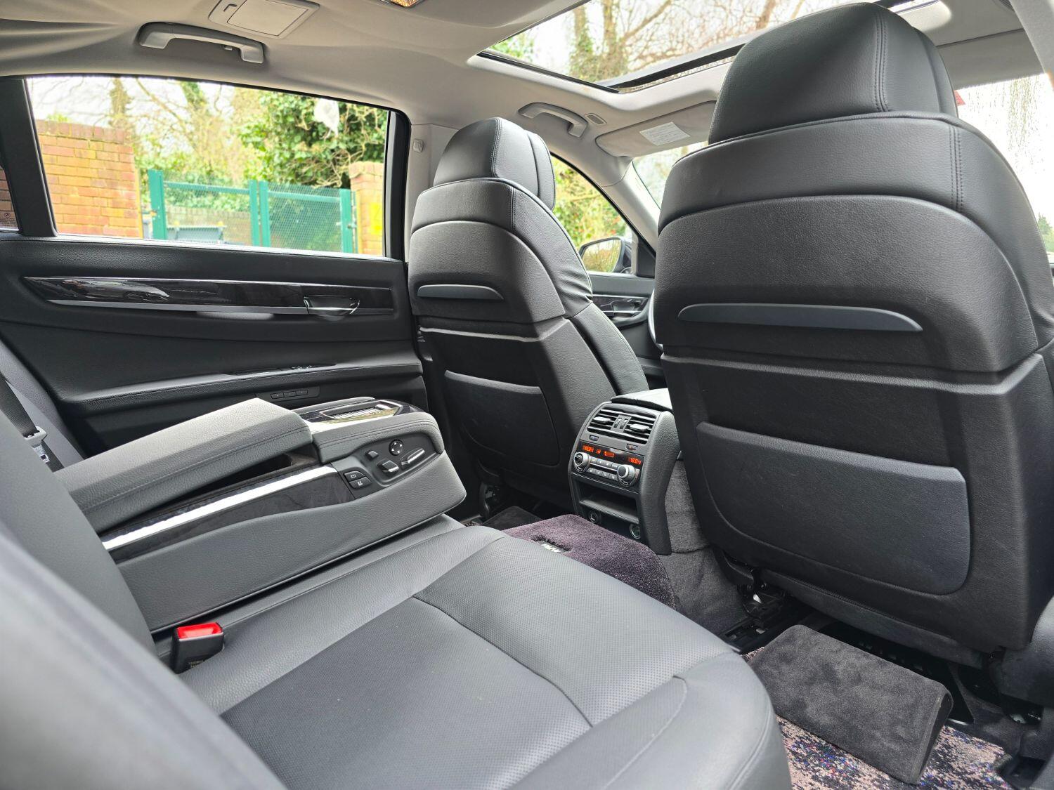 Used BMW 7 Series 2009 for sale - 77189392: Photo 41