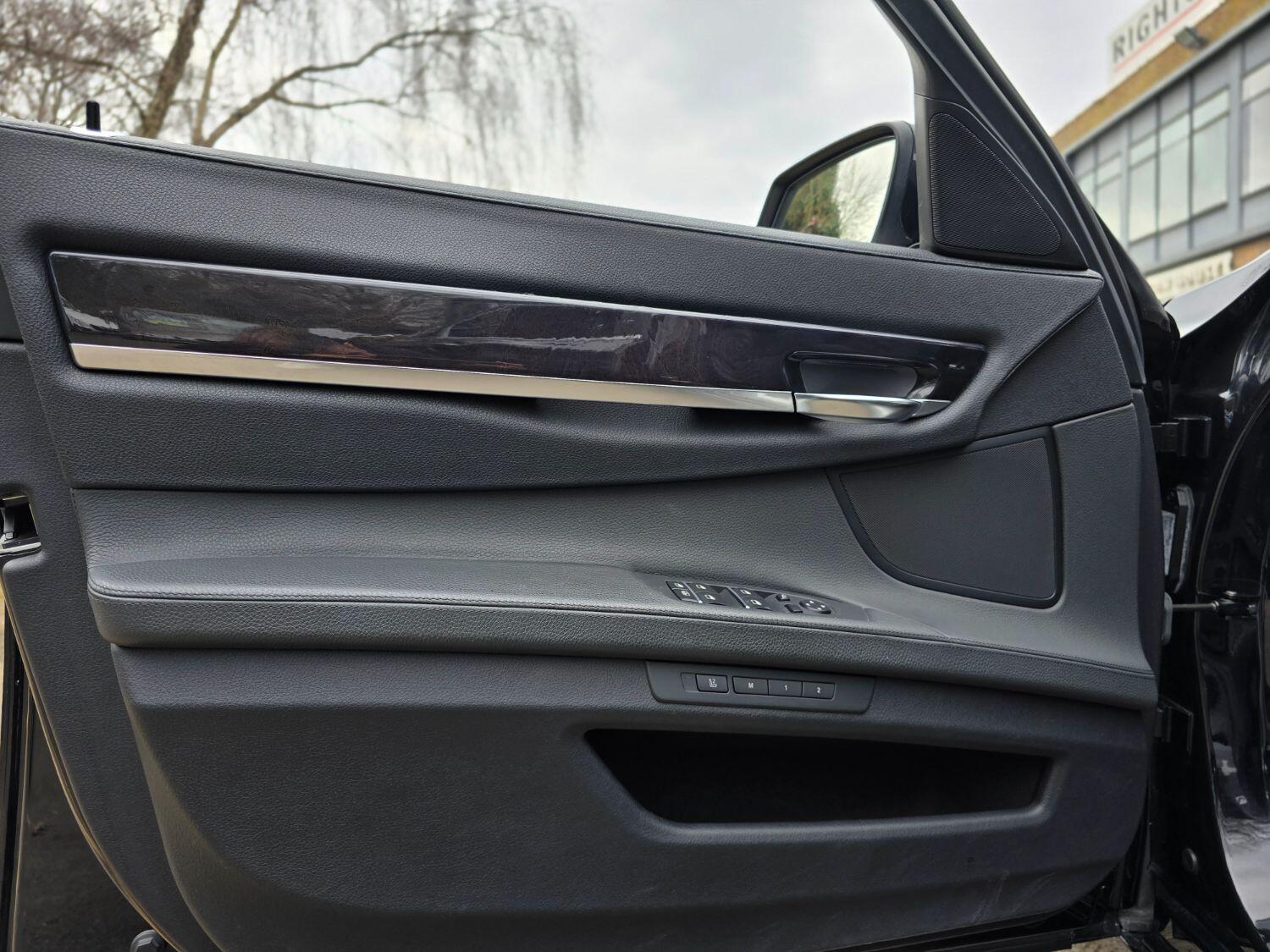 Used BMW 7 Series 2009 for sale - 77189392: Photo 54