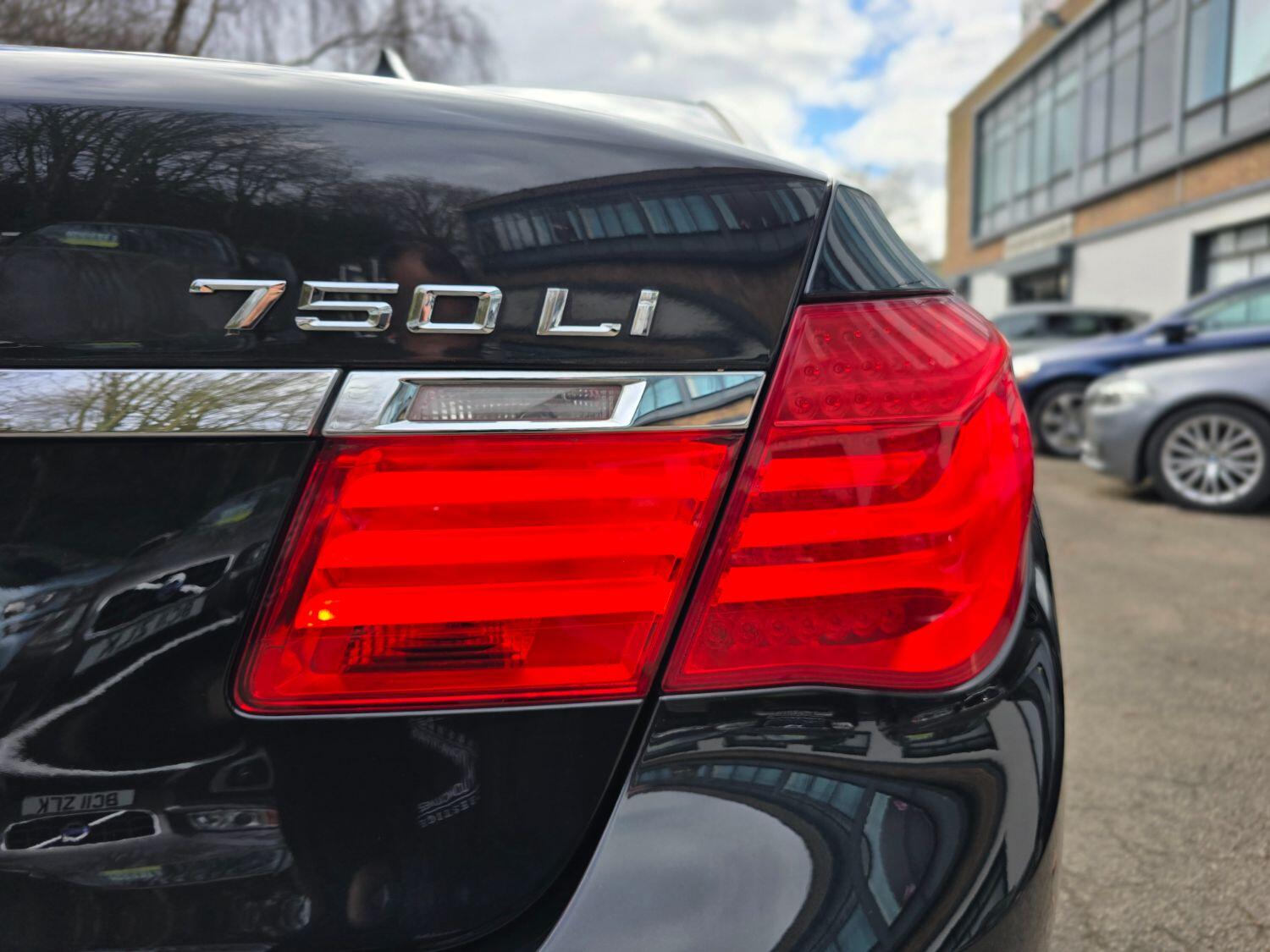 Used BMW 7 Series 2009 for sale - 77189392: Photo 69