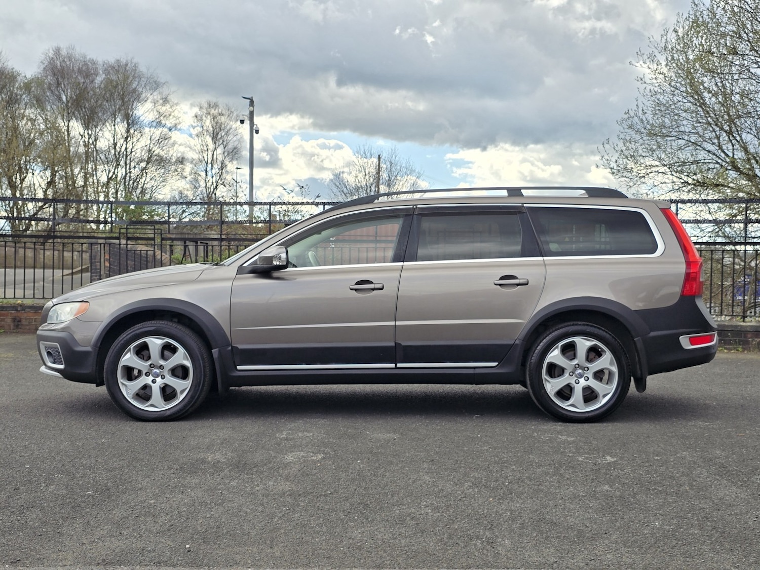 Used Volvo XC70 for sale - 78098327: Photo 16