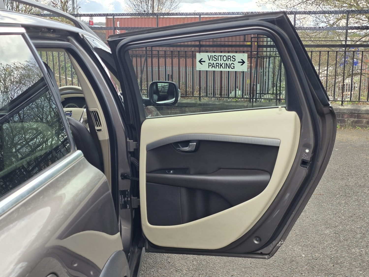 Used Volvo XC70 for sale - 78098327: Photo 26