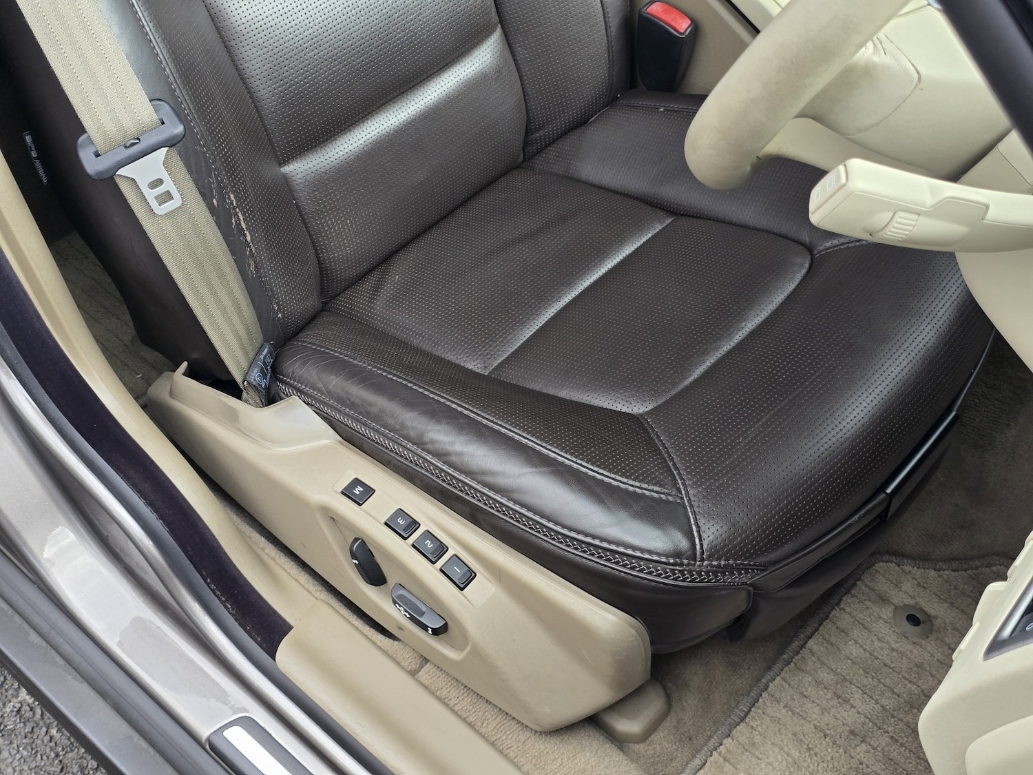 Used Volvo XC70 for sale - 78098327: Photo 36