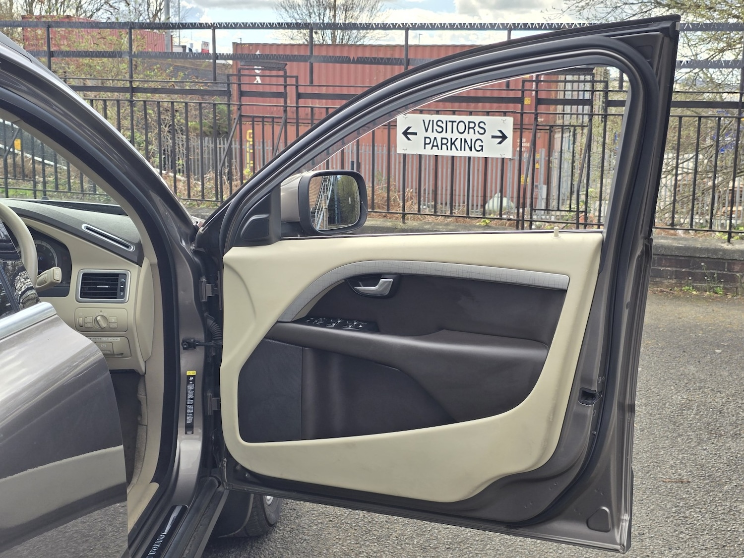 Used Volvo XC70 for sale - 78098327: Photo 38