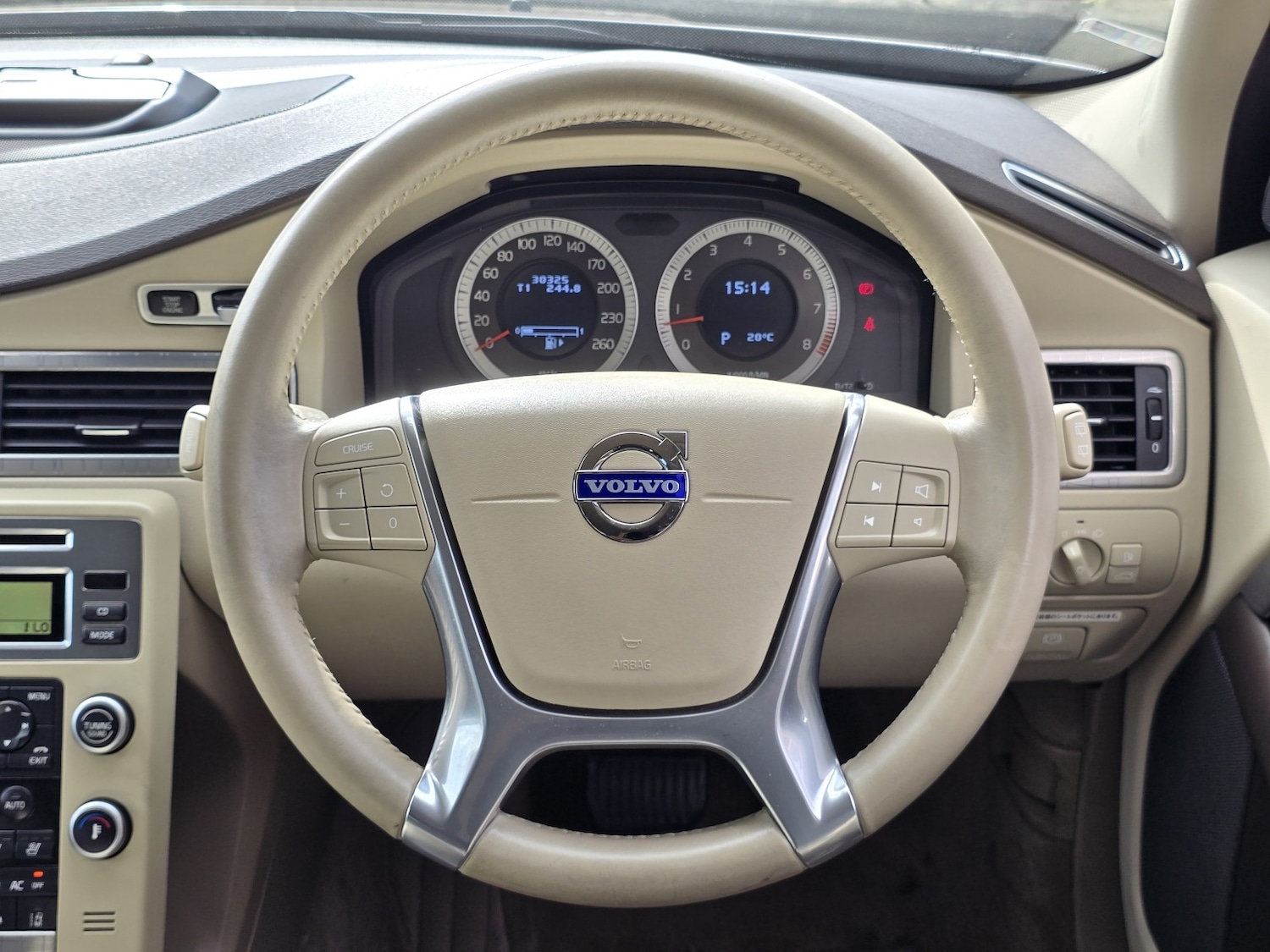 Used Volvo XC70 for sale - 78098327: Photo 42