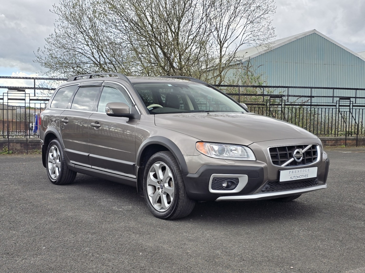 Used Volvo XC70 for sale - 78098327: Photo 5