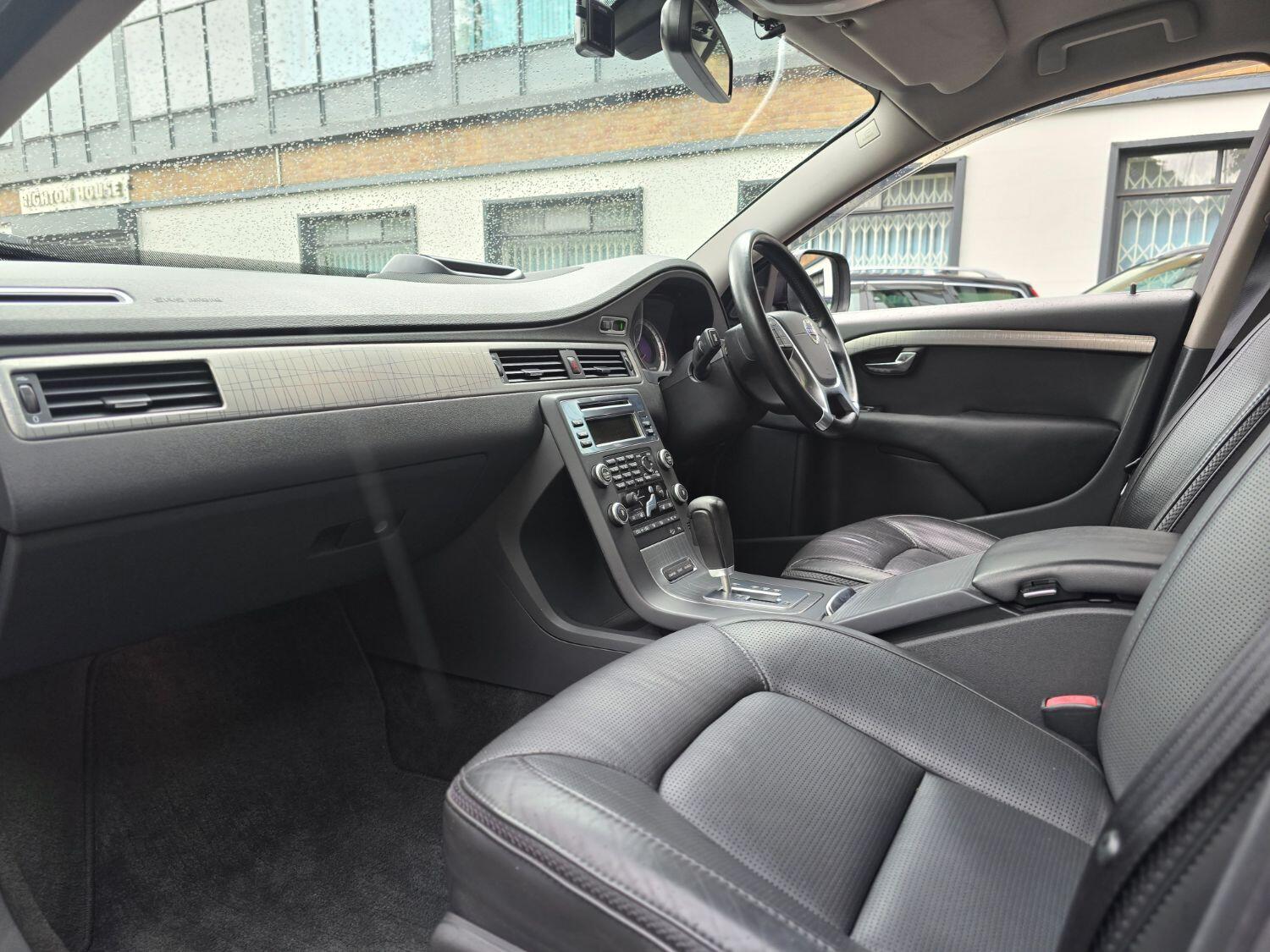 Used Volvo XC70 2010 for sale - 77189304: Photo 27