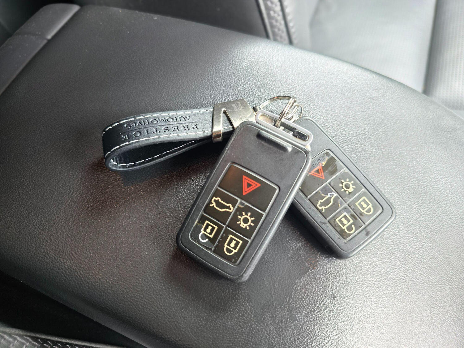 Used Volvo XC70 2010 for sale - 77189304: Photo 44