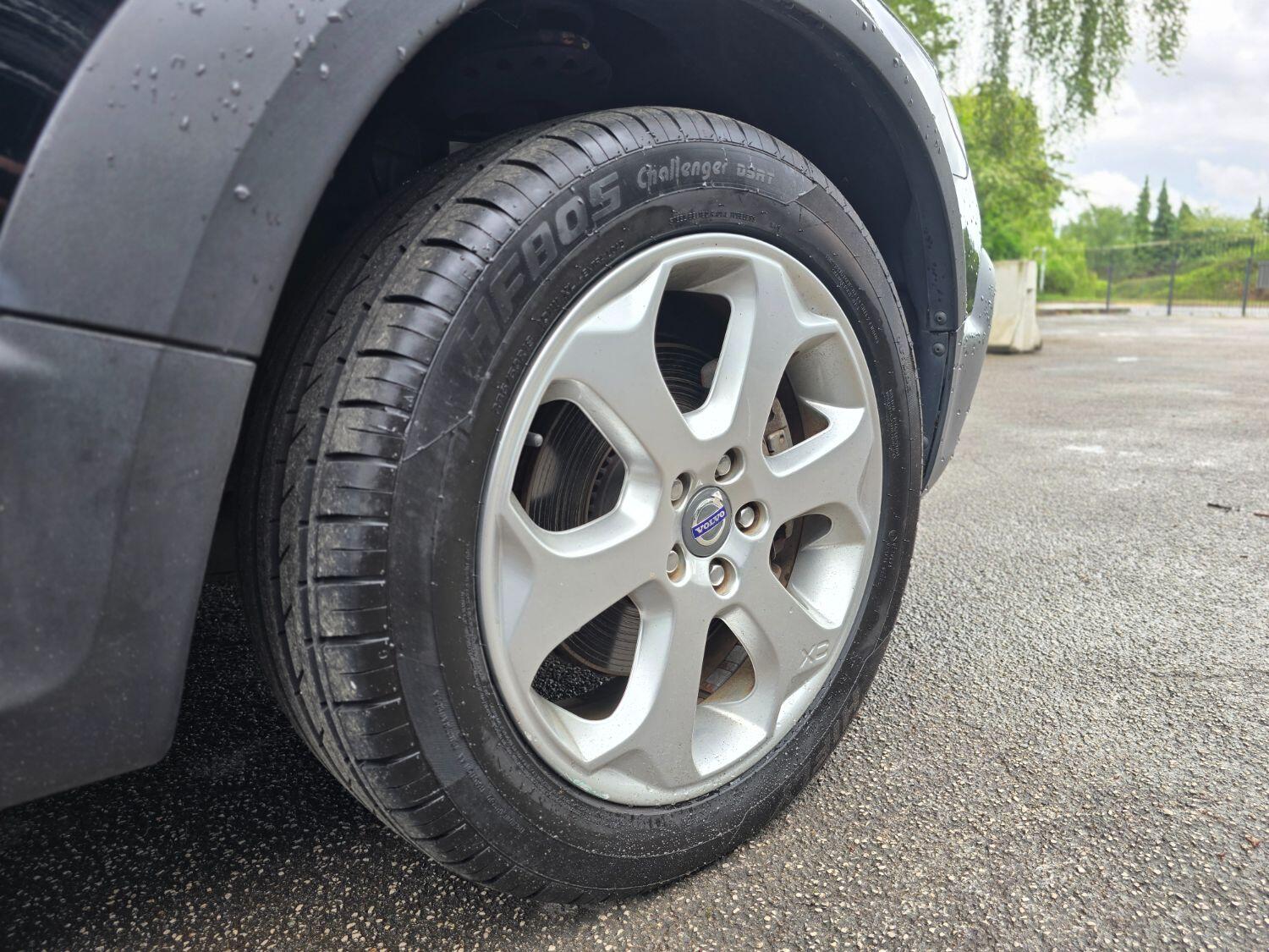 Used Volvo XC70 2010 for sale - 77189304: Photo 47