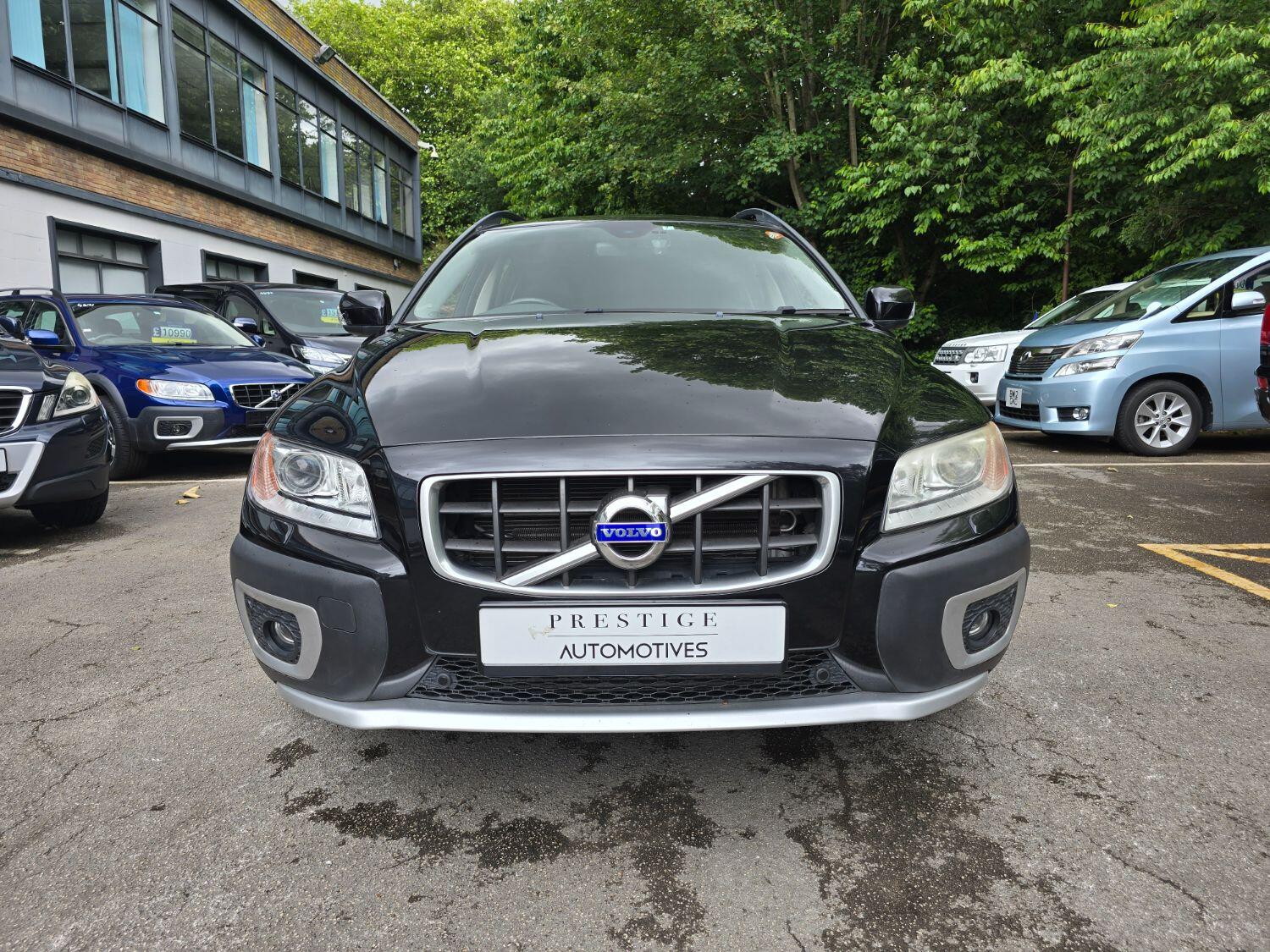 Used Volvo XC70 2010 for sale - 77189304: Photo 5