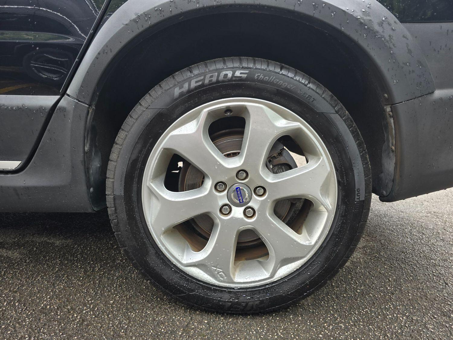 Used Volvo XC70 2010 for sale - 77189304: Photo 51