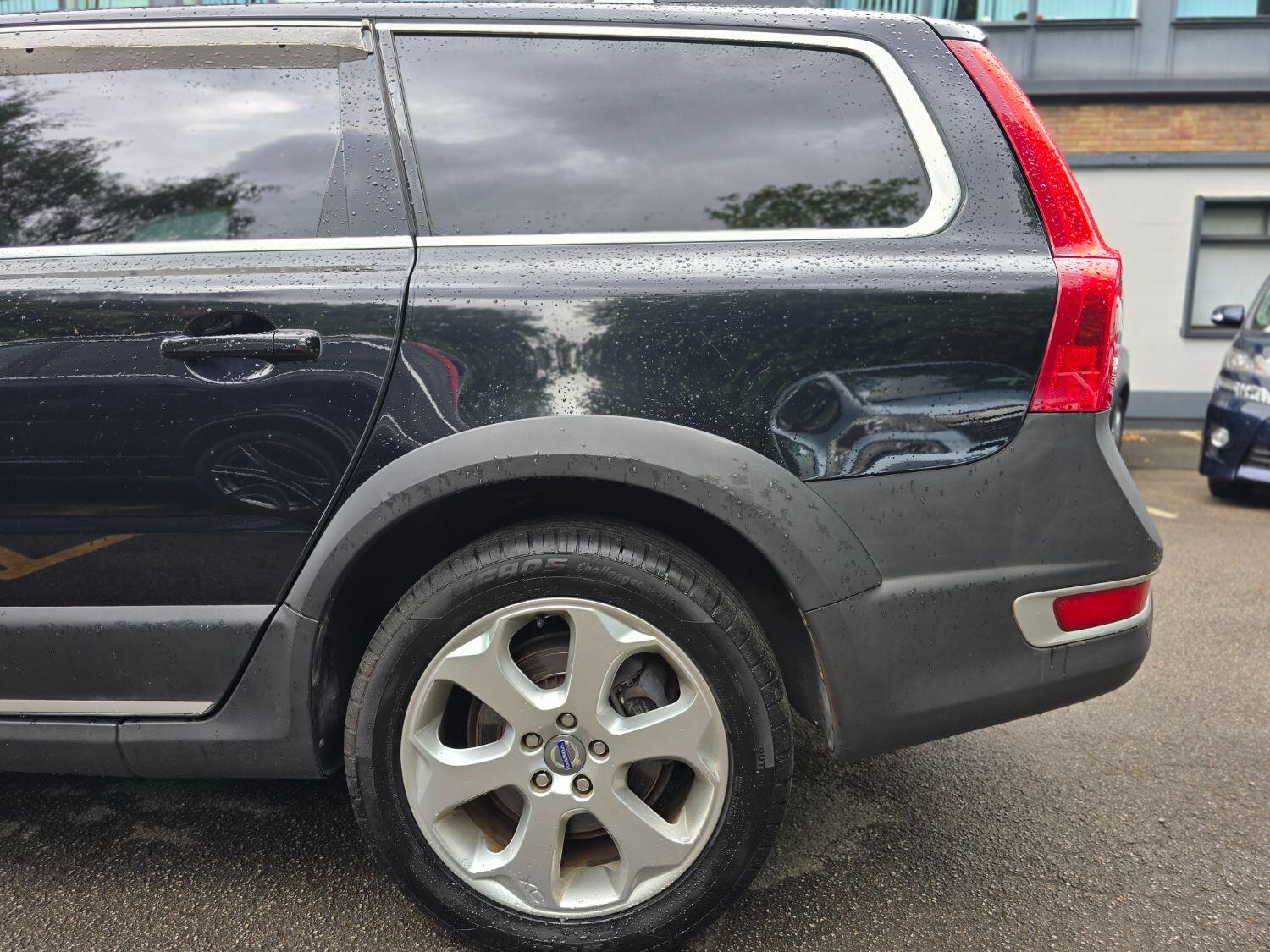 Used Volvo XC70 2010 for sale - 77189304: Photo 55