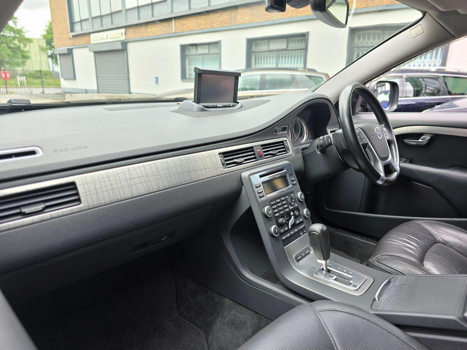 Used Volvo XC70 2010 for sale - 77189304: Photo 59