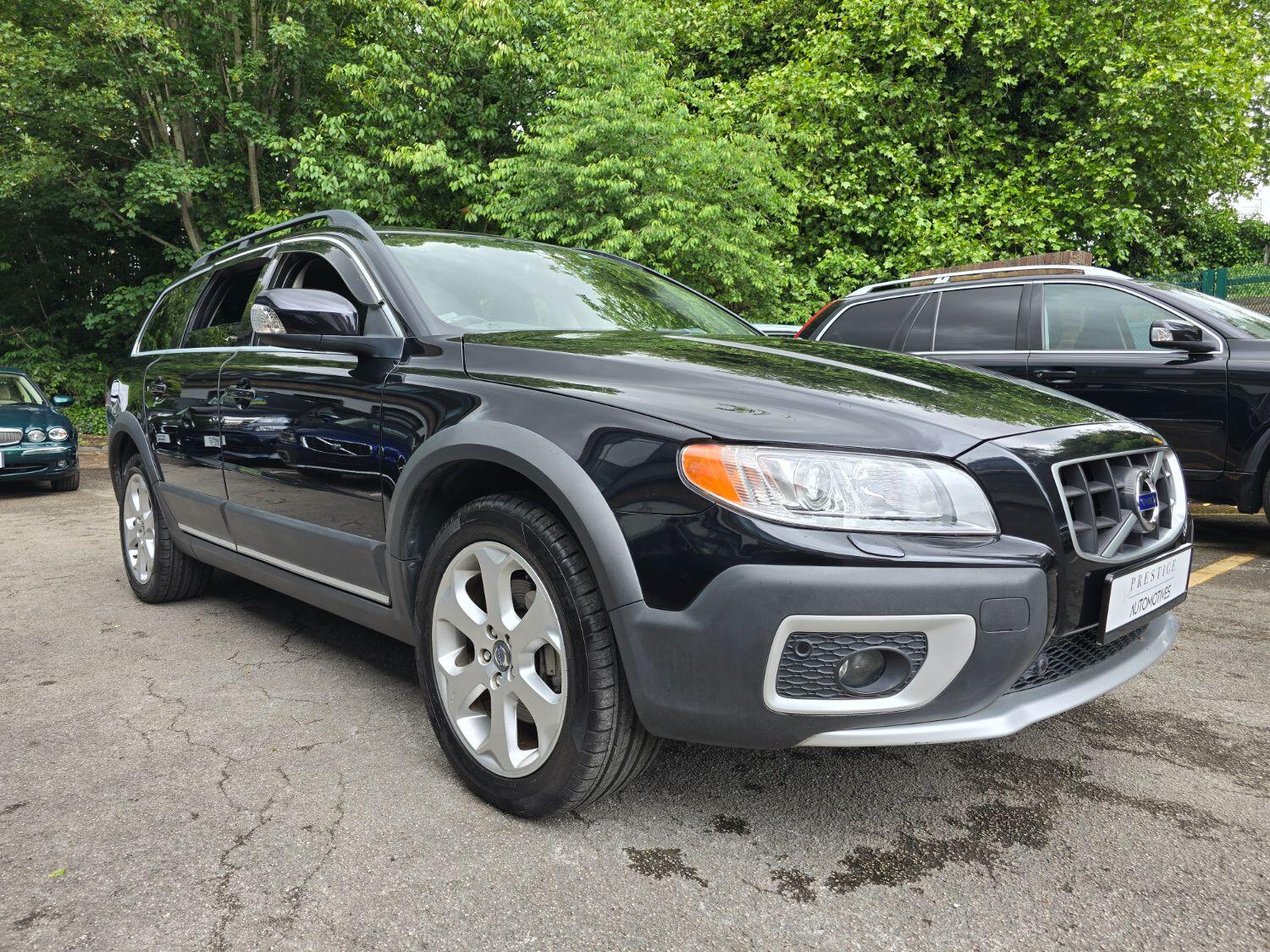 Used Volvo XC70 2010 for sale - 77189304: Photo 6