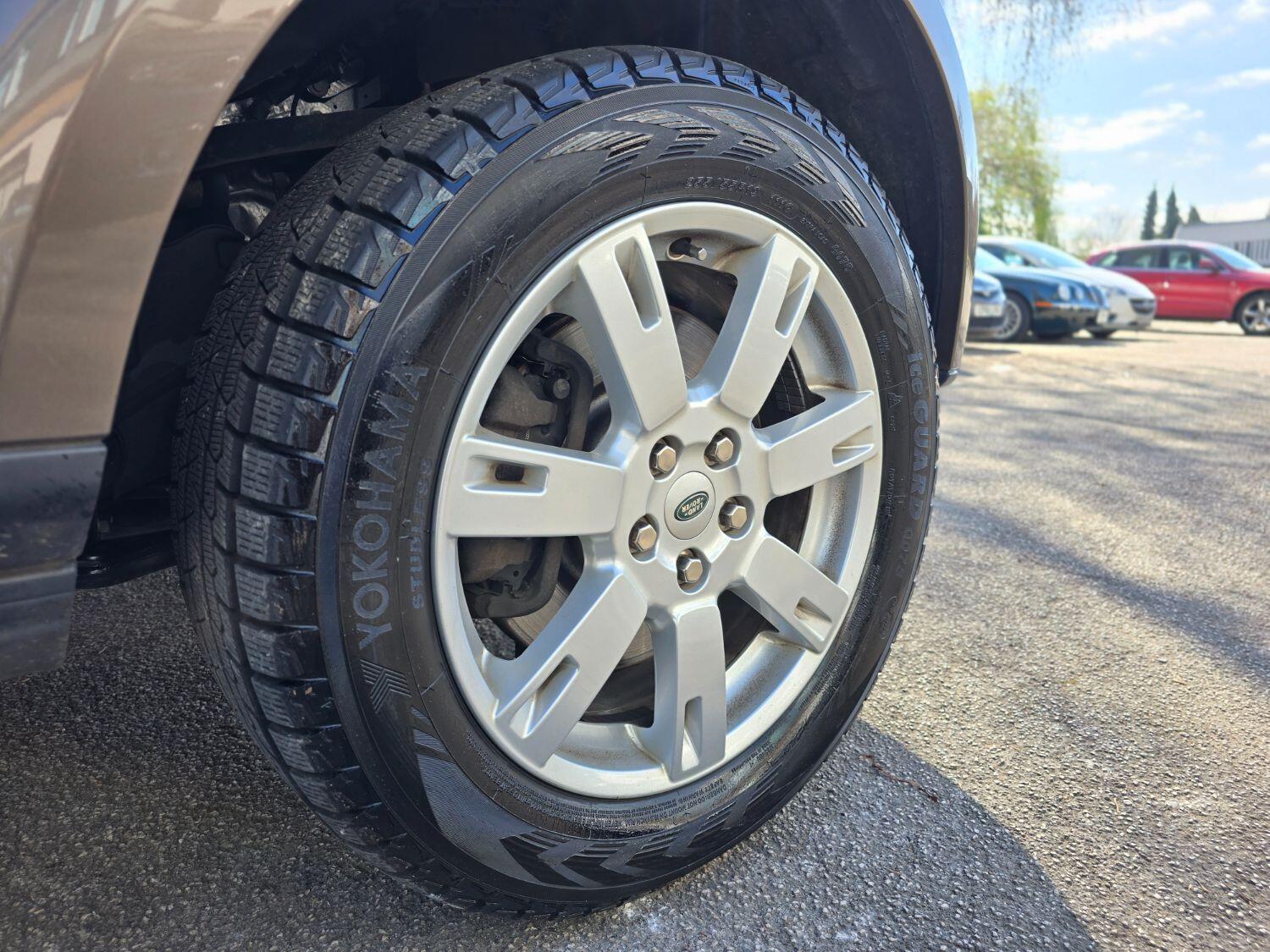 Used Land Rover Discovery 4 2013 for sale - 77189389: Photo 80