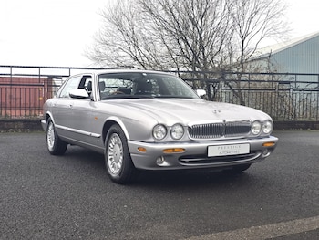 Used Jaguar XJ 2002 for sale - 79424045: Photo