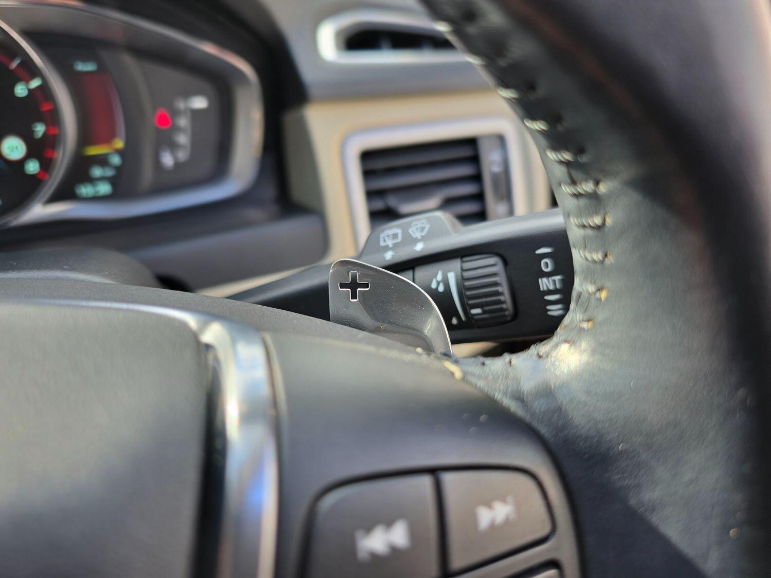 Used Volvo XC70 2013 for sale - 77189409: Photo 12