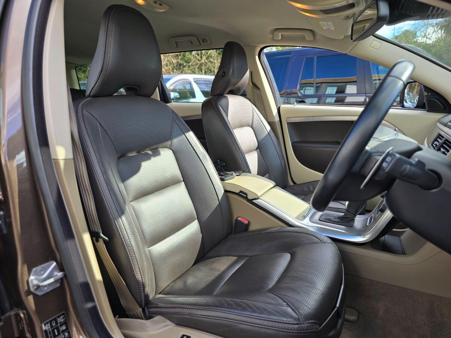 Used Volvo XC70 2013 for sale - 77189409: Photo 13