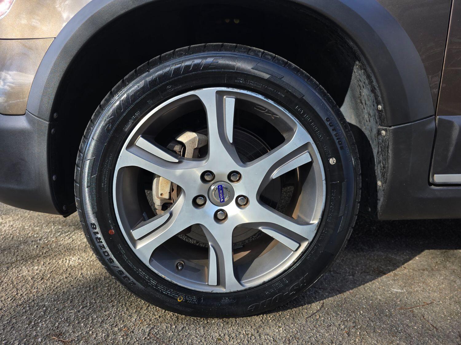 Used Volvo XC70 2013 for sale - 77189409: Photo 63