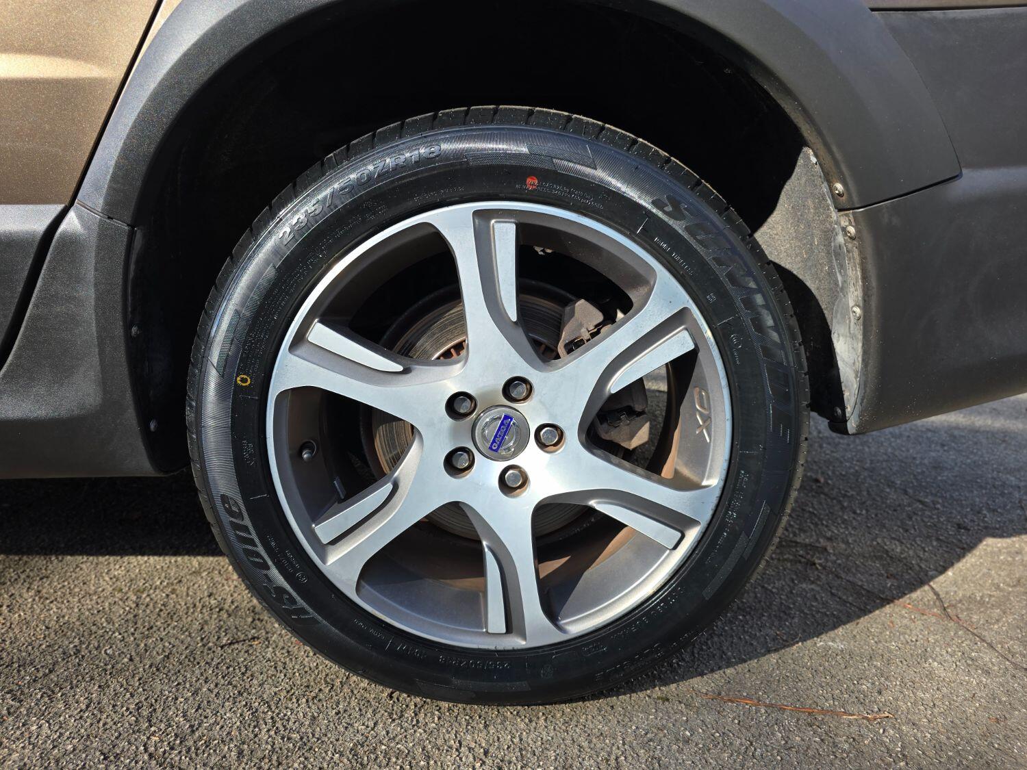 Used Volvo XC70 2013 for sale - 77189409: Photo 64