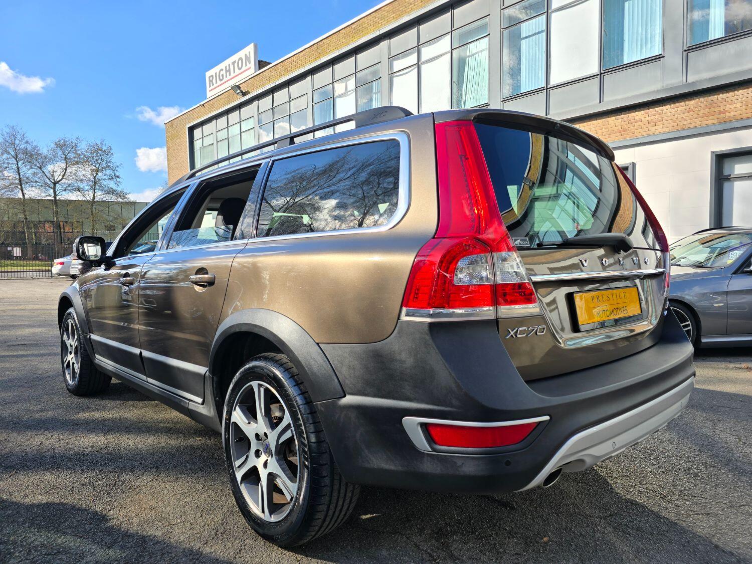 Used Volvo XC70 2013 for sale - 77189409: Photo 72