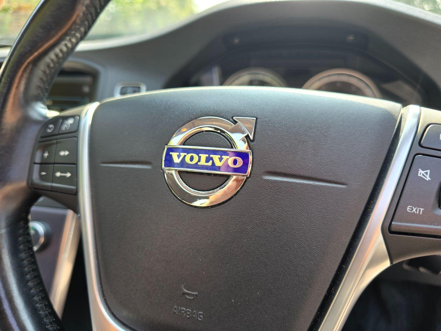 Used Volvo V60 2013 for sale - 77189369: Photo 17