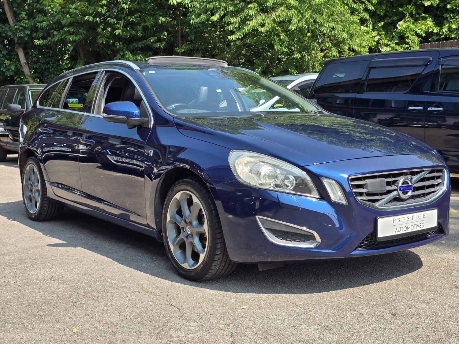 Used Volvo V60 2013 for sale - 77189369: Photo 3