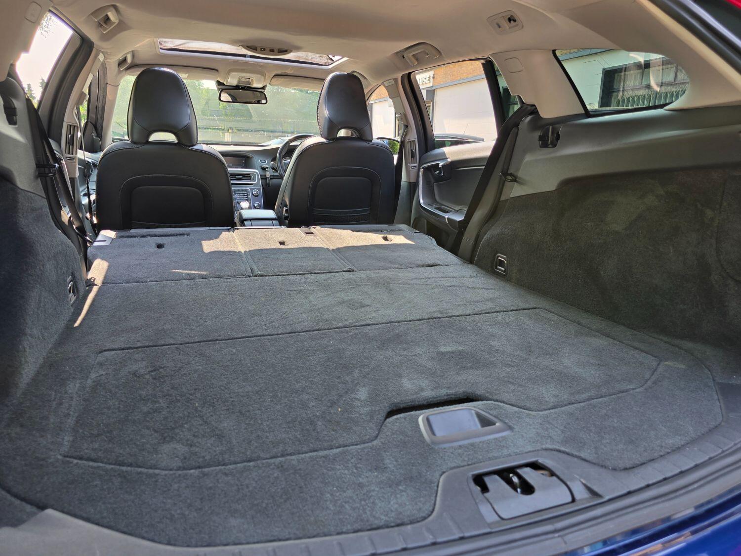 Used Volvo V60 2013 for sale - 77189369: Photo 34