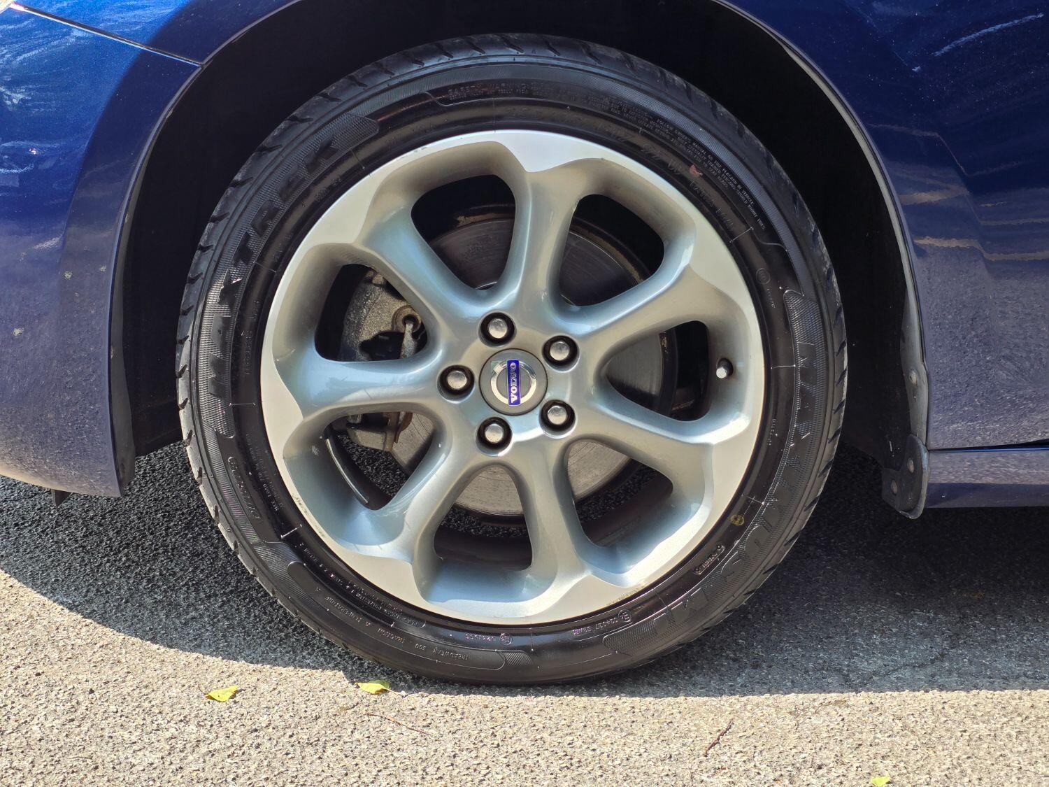 Used Volvo V60 2013 for sale - 77189369: Photo 65