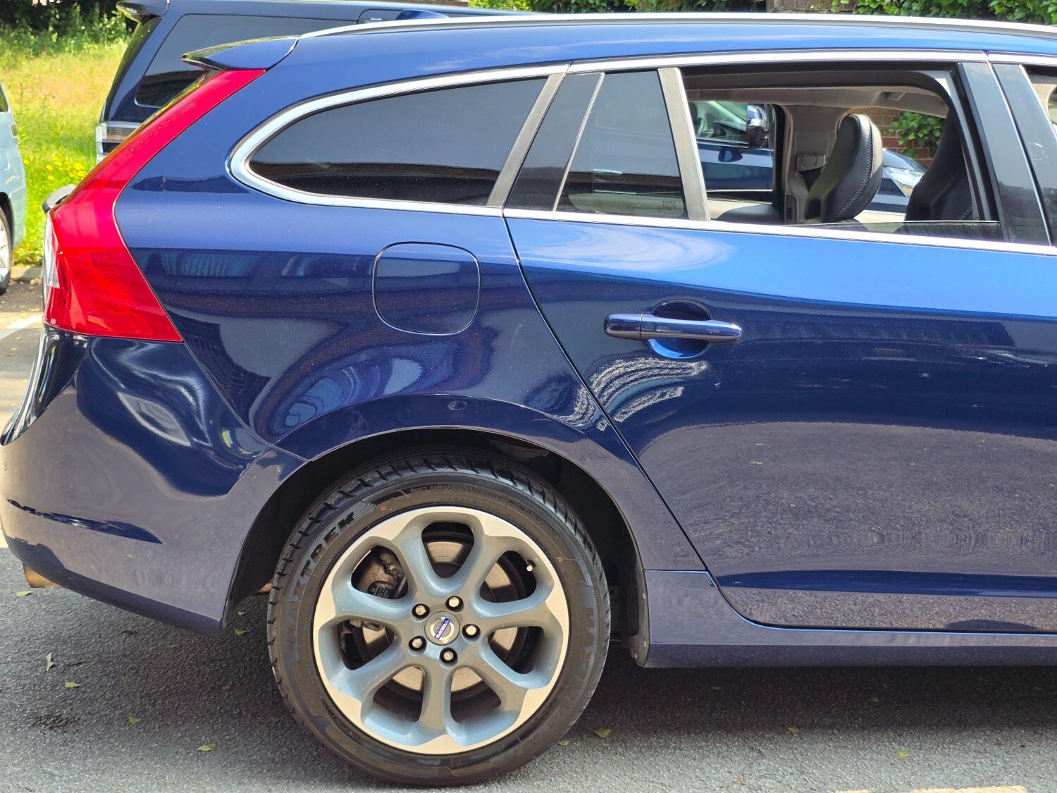 Used Volvo V60 2013 for sale - 77189369: Photo 68