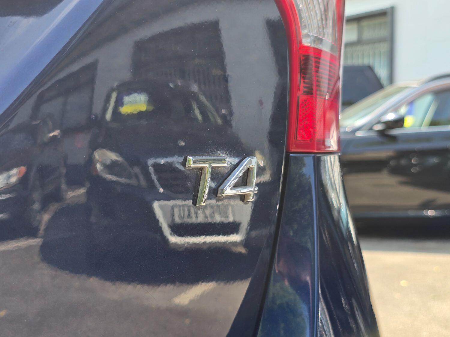 Used Volvo V60 2013 for sale - 77189369: Photo 78