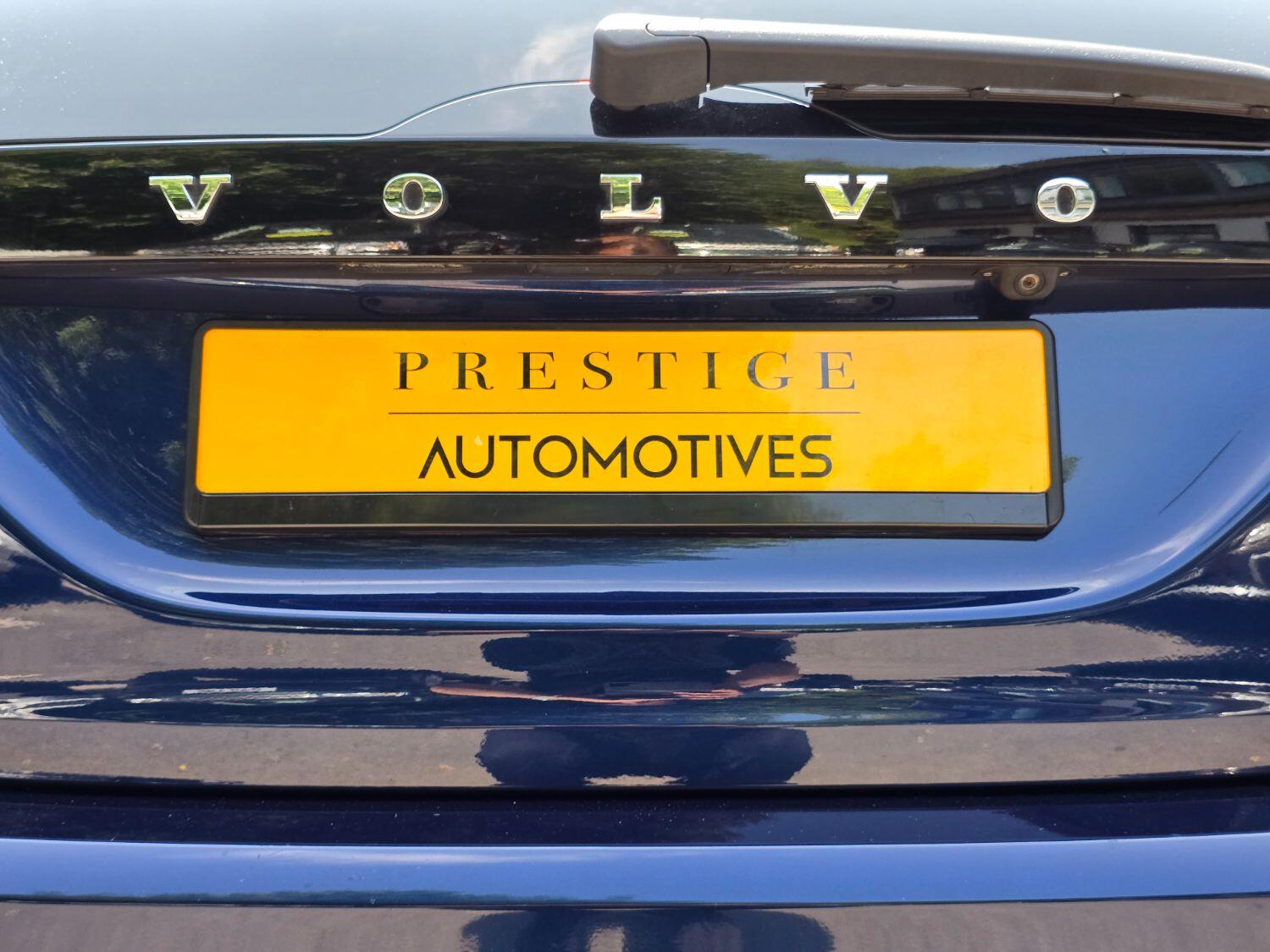 Used Volvo V60 2013 for sale - 77189369: Photo 80