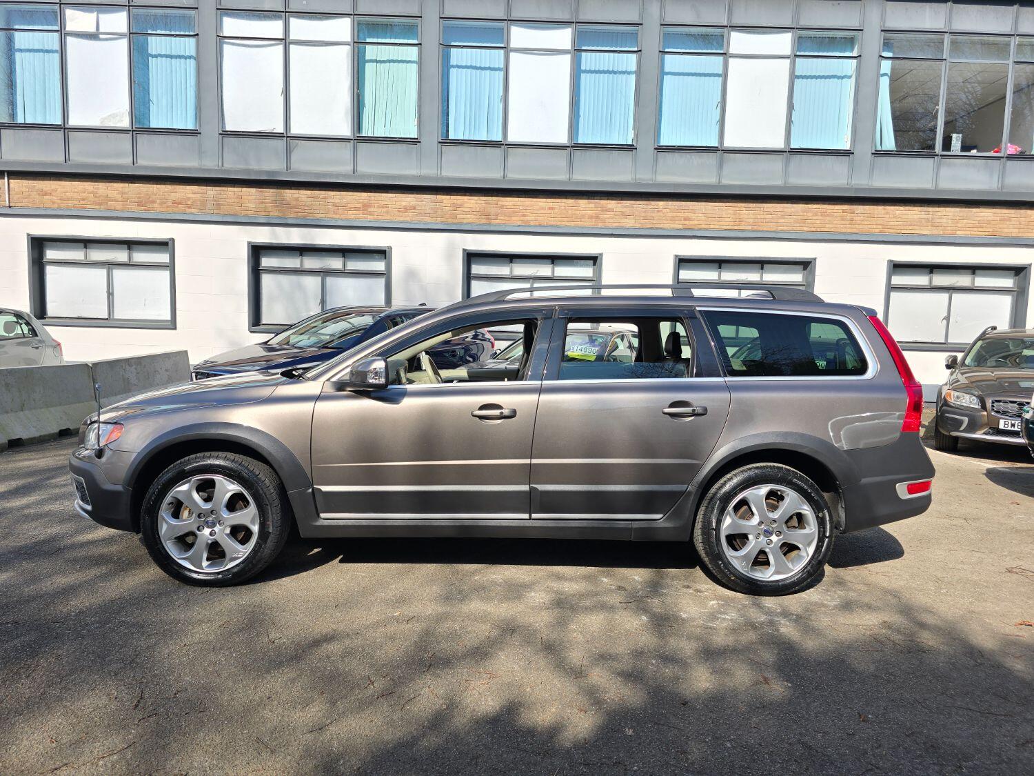 Used Volvo XC70 2011 for sale - 77189407: Photo 11