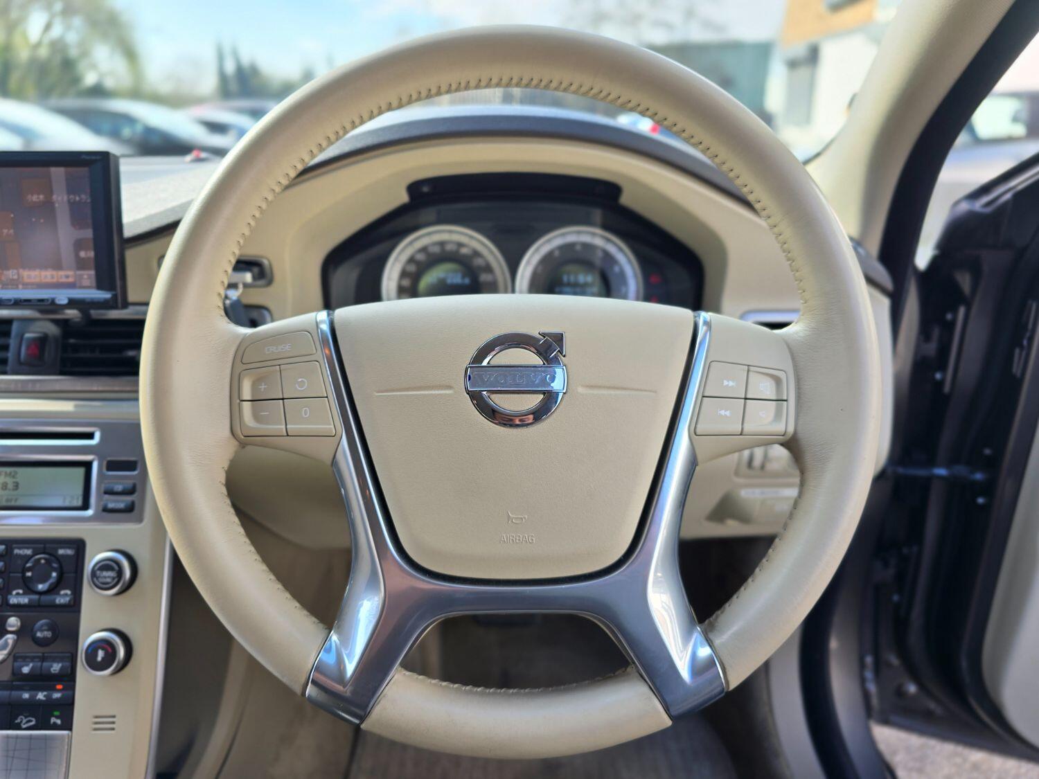 Used Volvo XC70 2011 for sale - 77189407: Photo 14