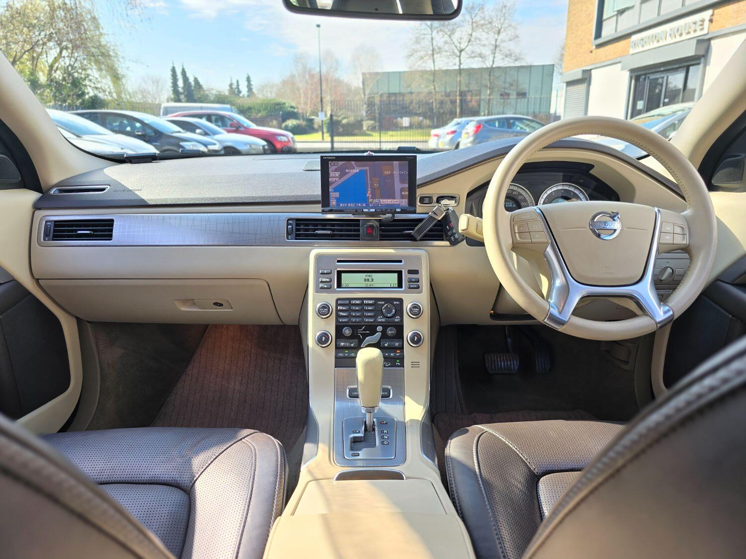 Used Volvo XC70 2011 for sale - 77189407: Photo 16