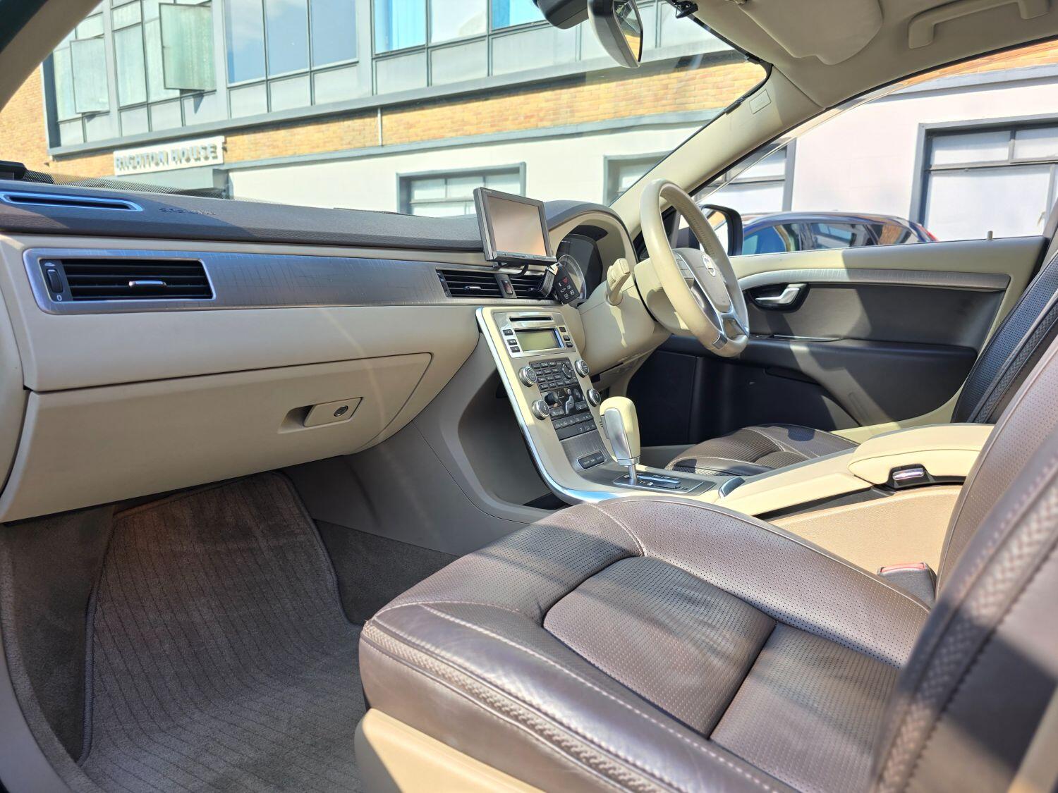 Used Volvo XC70 2011 for sale - 77189407: Photo 23