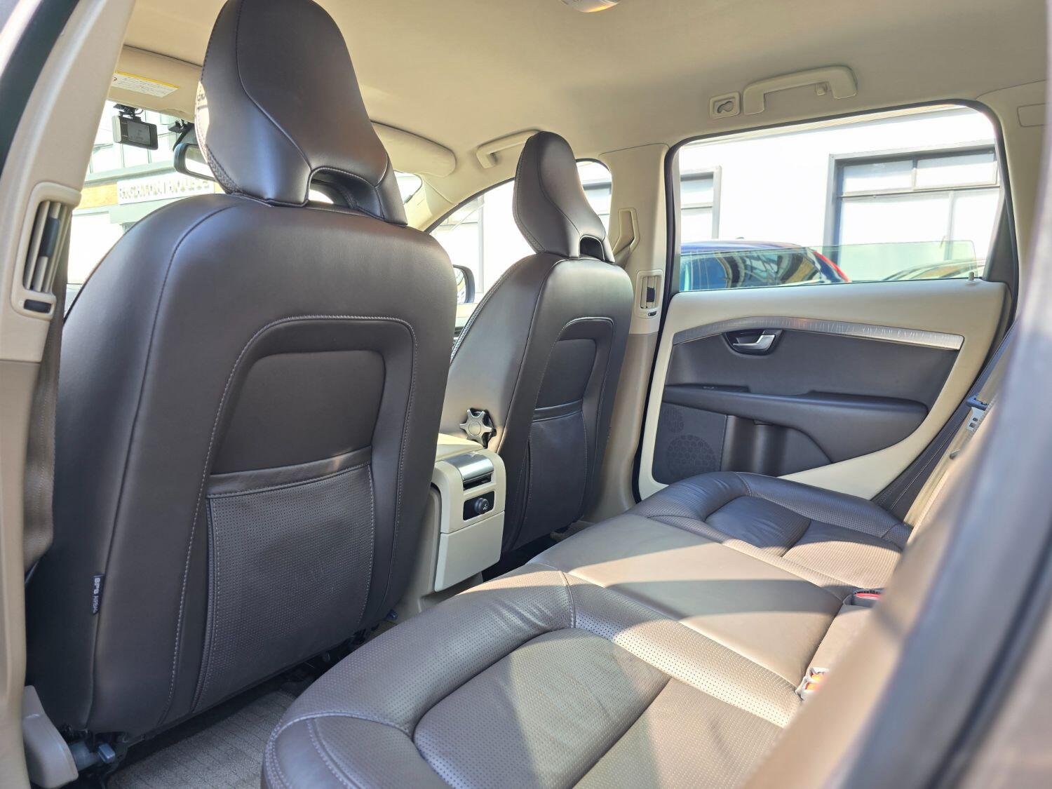 Used Volvo XC70 2011 for sale - 77189407: Photo 28