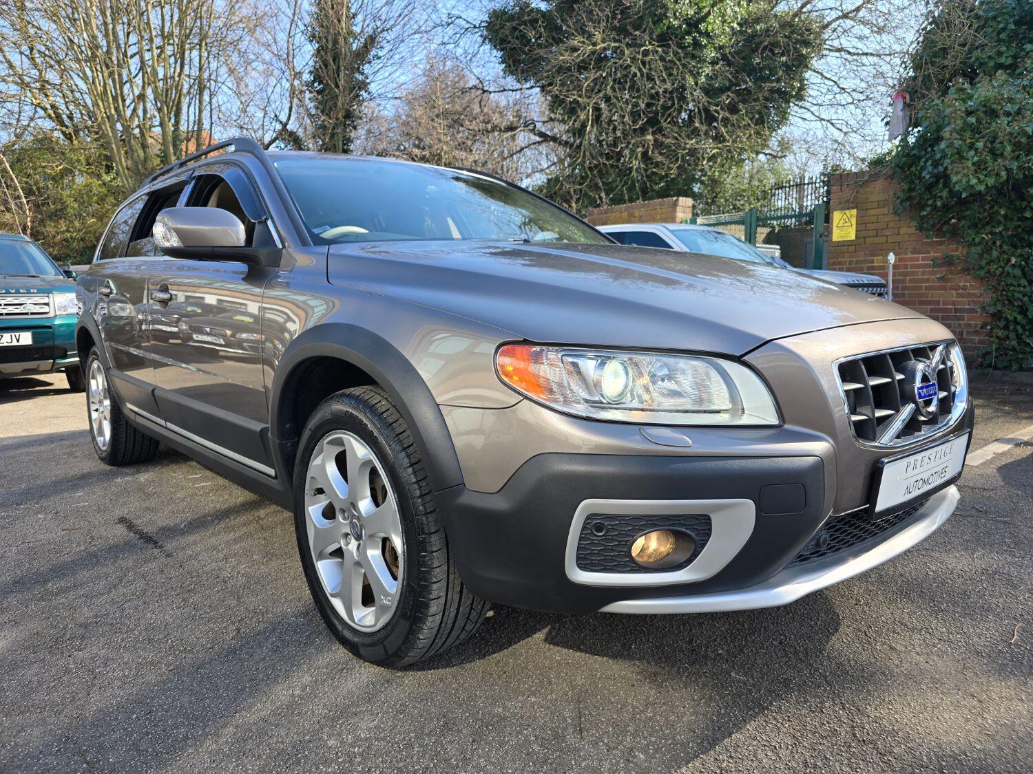 Used Volvo XC70 2011 for sale - 77189407: Photo 5