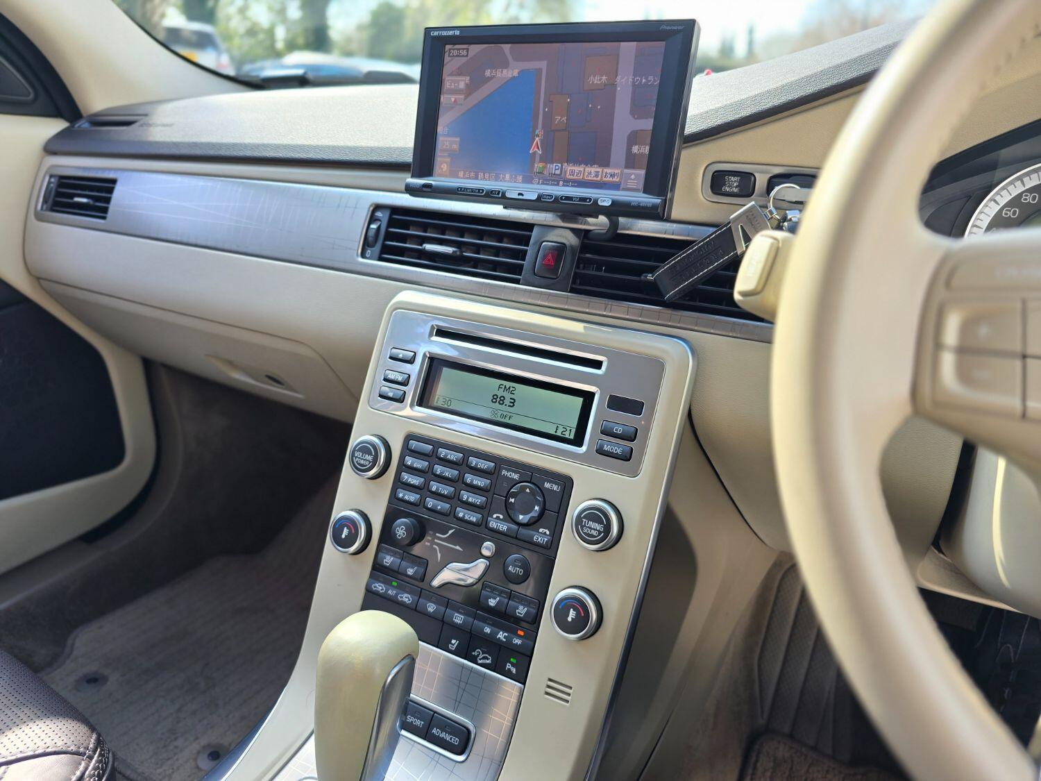 Used Volvo XC70 2011 for sale - 77189407: Photo 50