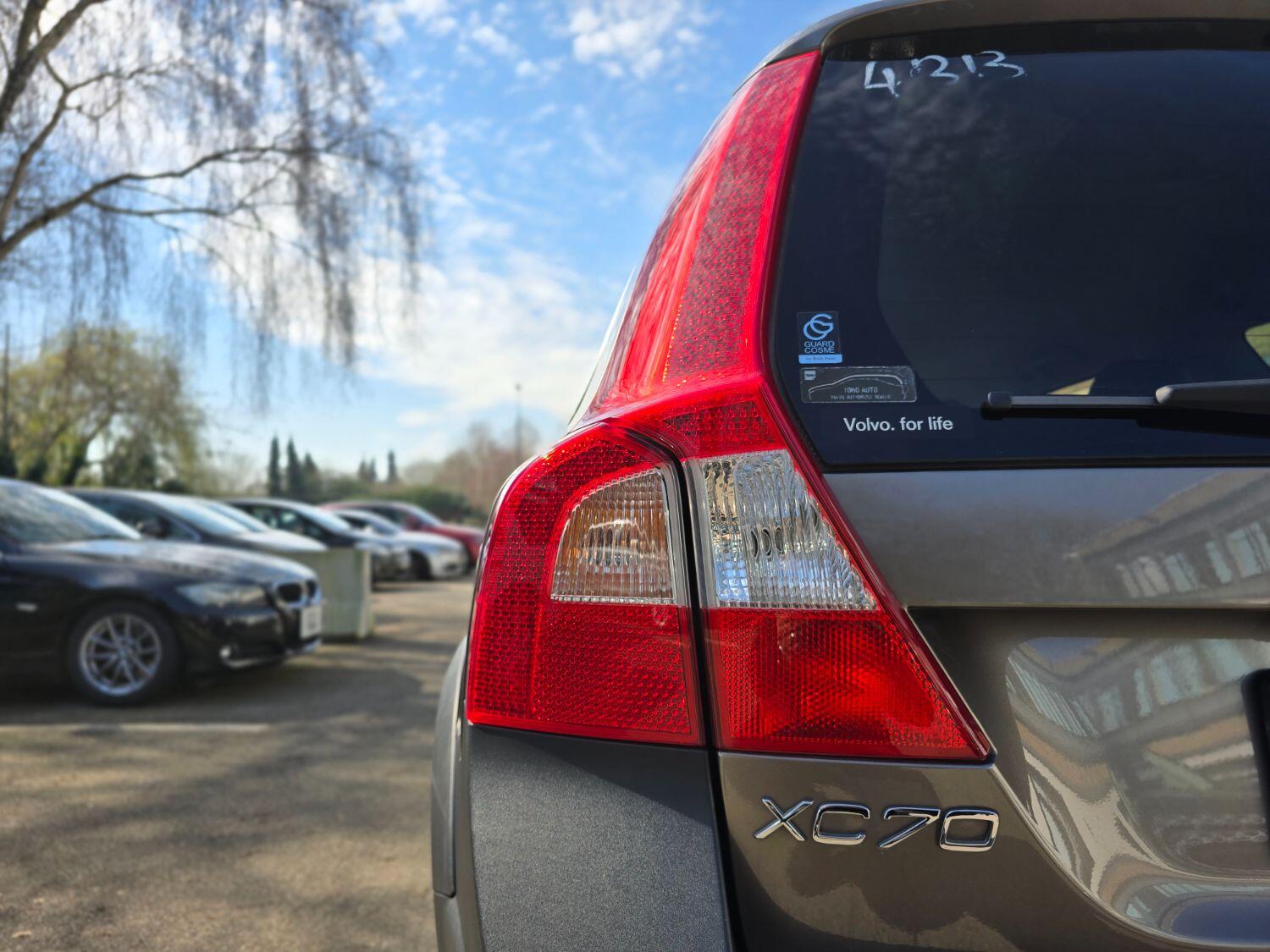 Used Volvo XC70 2011 for sale - 77189407: Photo 64