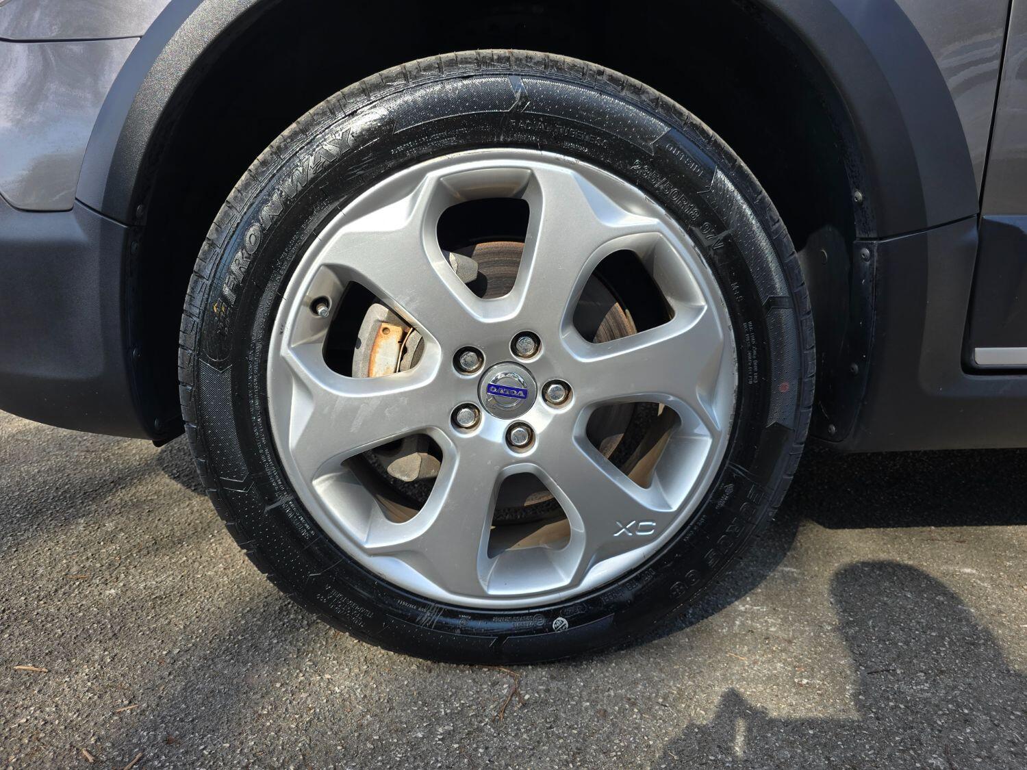 Used Volvo XC70 2011 for sale - 77189407: Photo 75