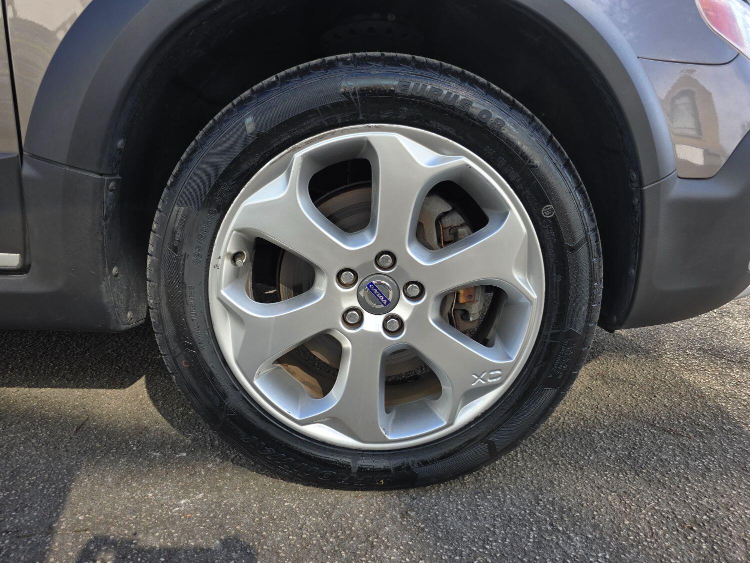 Used Volvo XC70 2011 for sale - 77189407: Photo 76