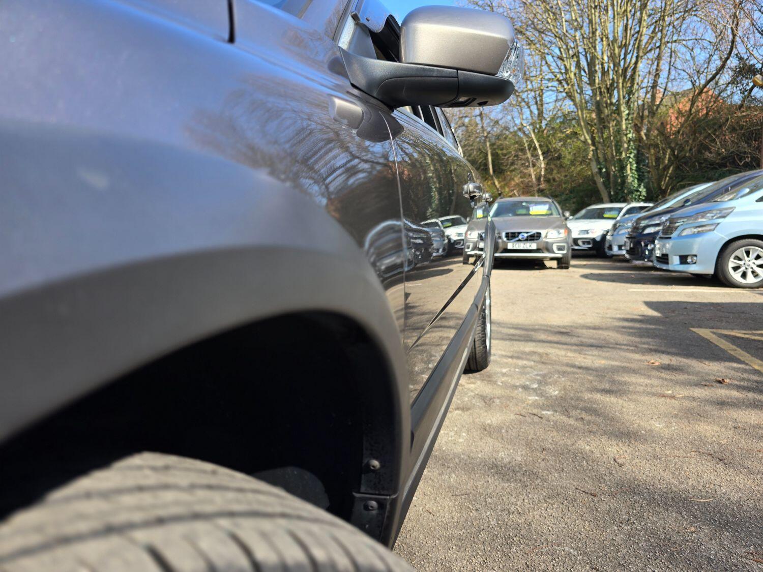 Used Volvo XC70 2011 for sale - 77189407: Photo 86